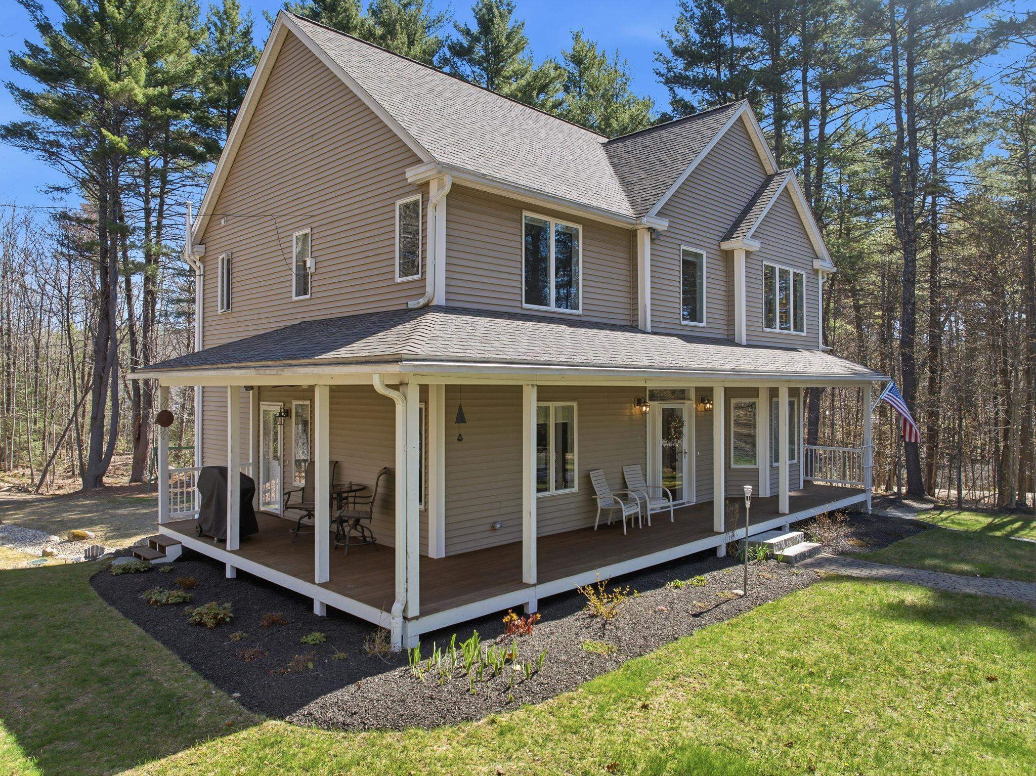 541 Bedford Rd, New Boston, NH 03070