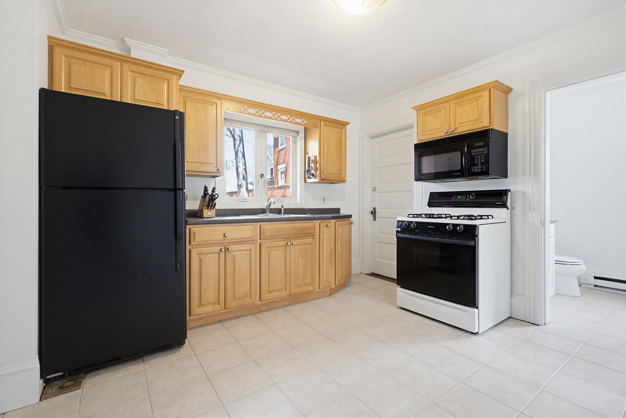 19 Pearl St, Portsmouth, NH 03801