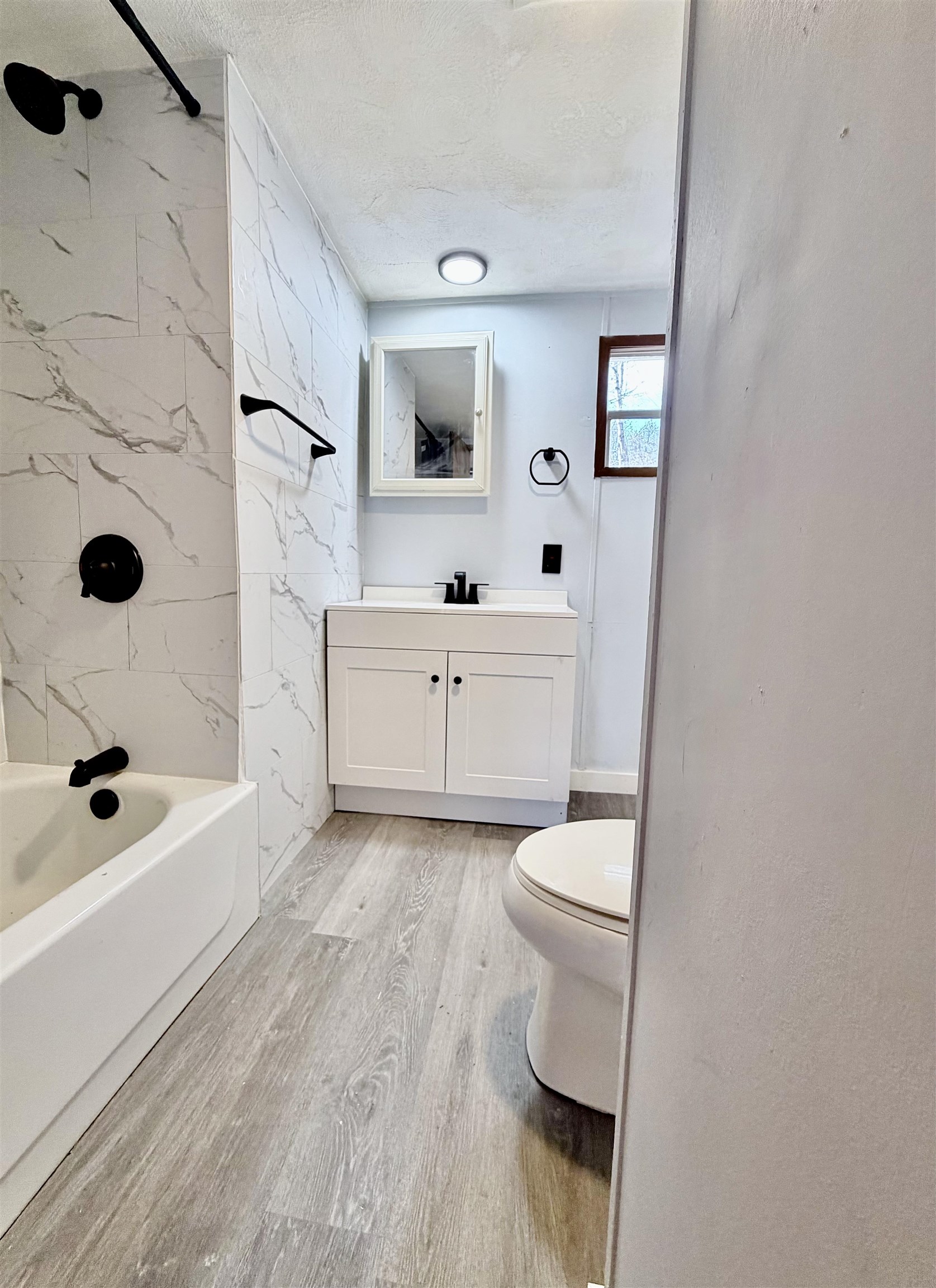 2 Newly Renovated bathrooms