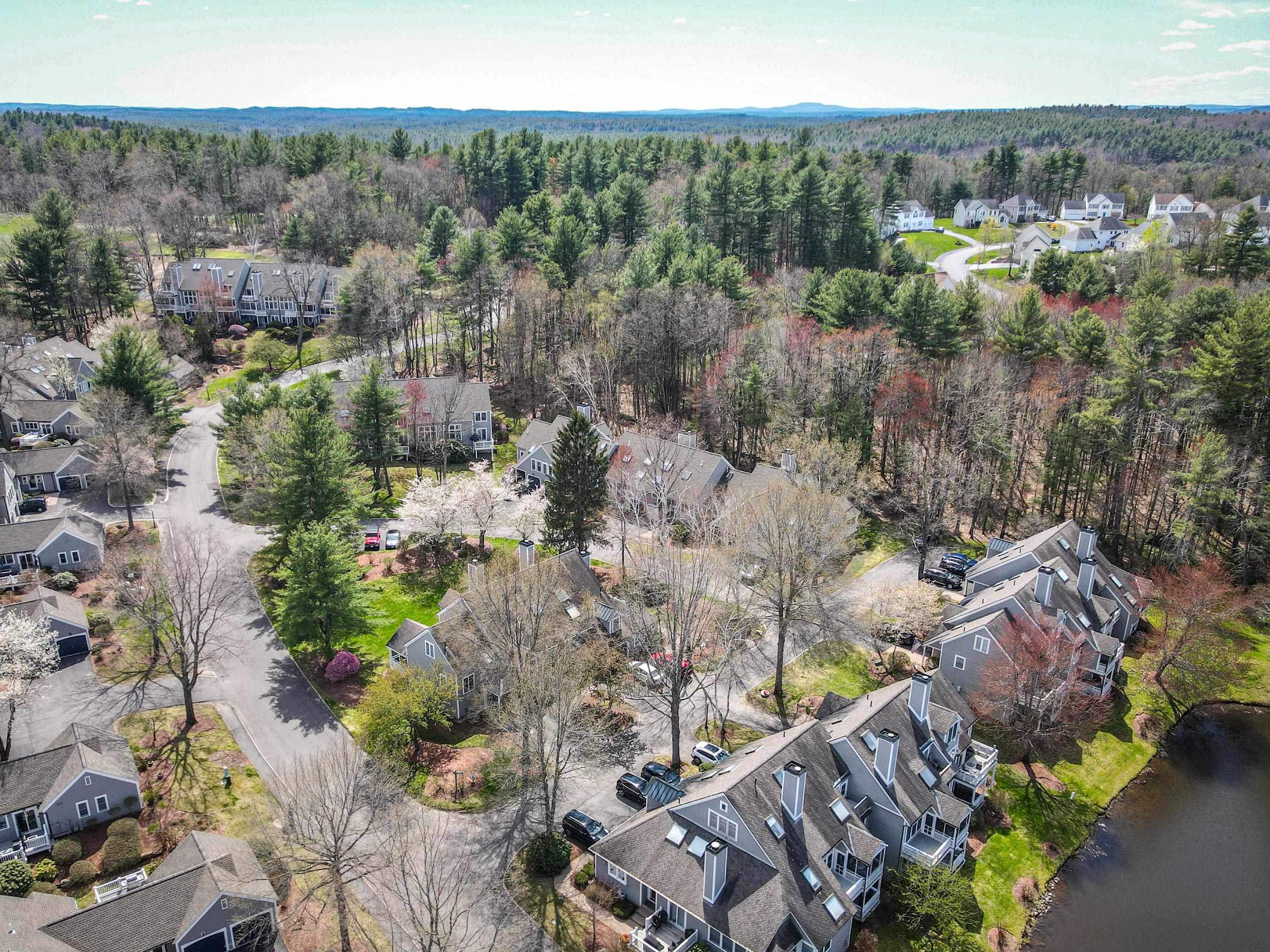 23 Goldfinch Ln #U-89, Nashua, NH 03062
