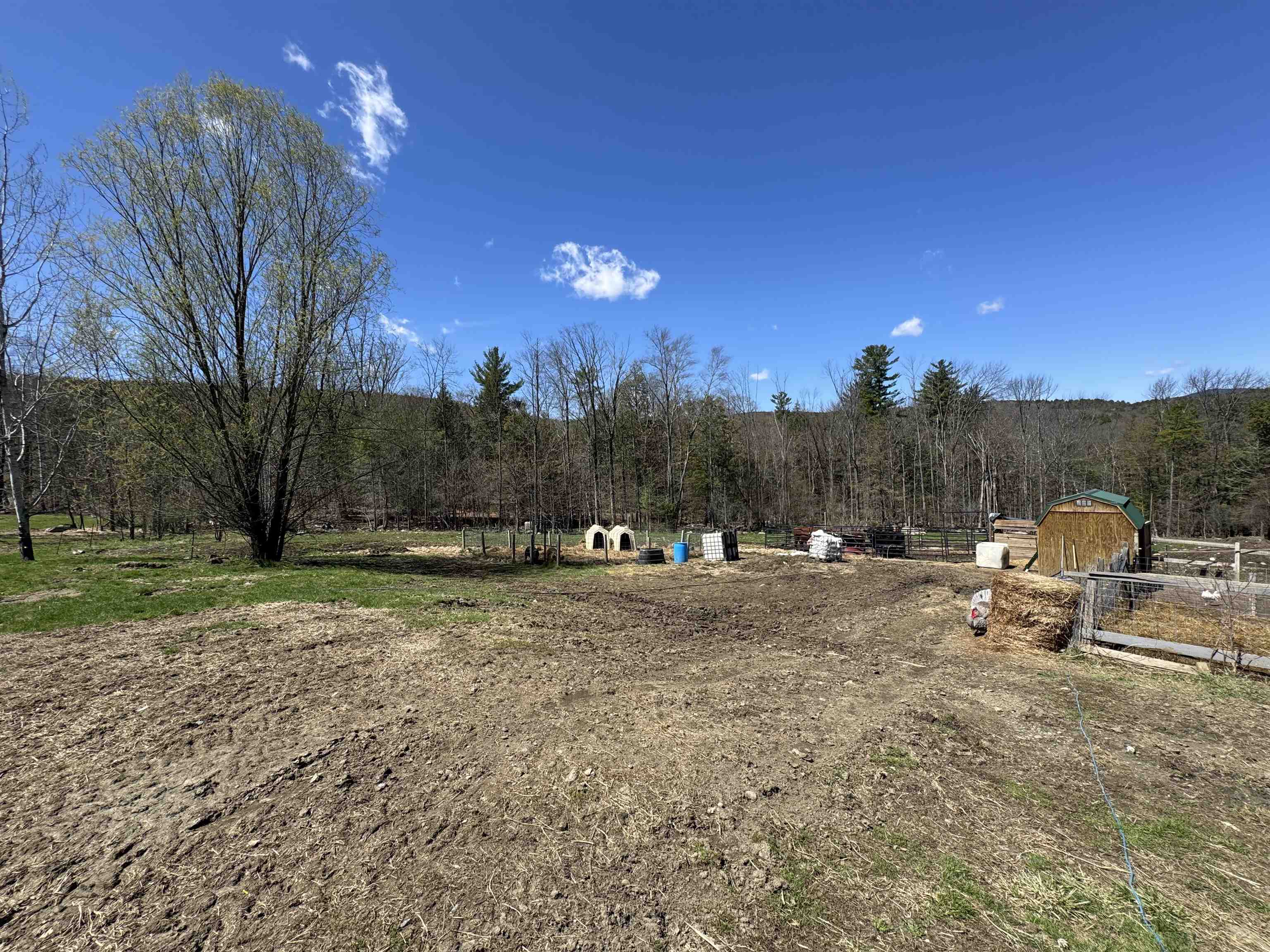 320 Old Bow Rd, Weathersfield, VT 05156
