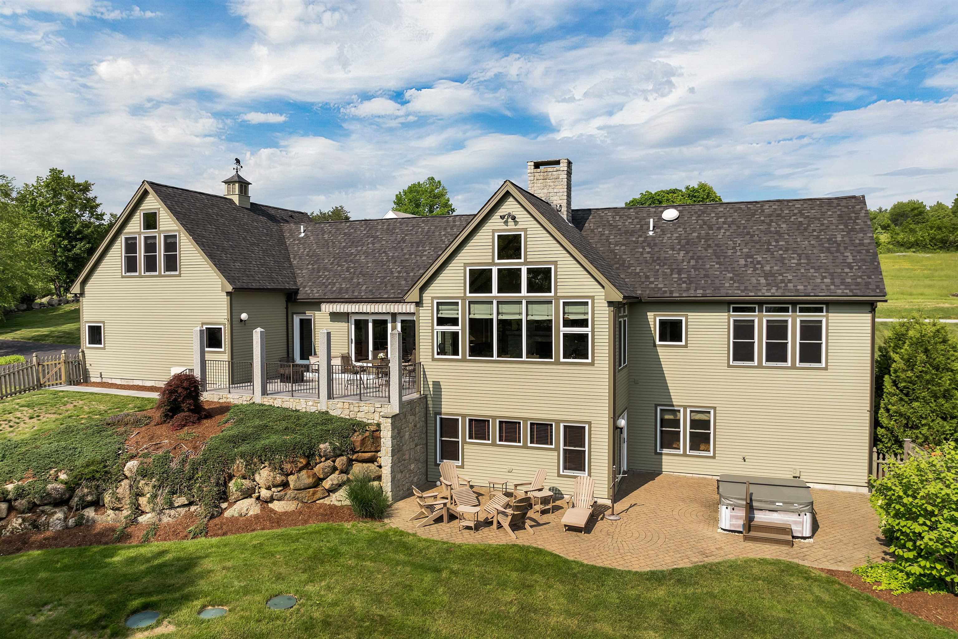 9 Quinn Rd, Hancock, NH 03449