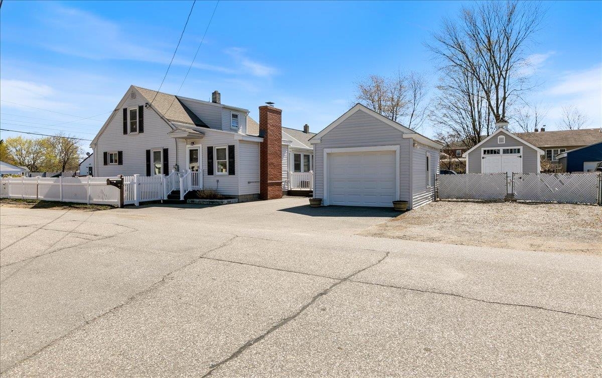 648 Mast Rd, Goffstown, NH 03102