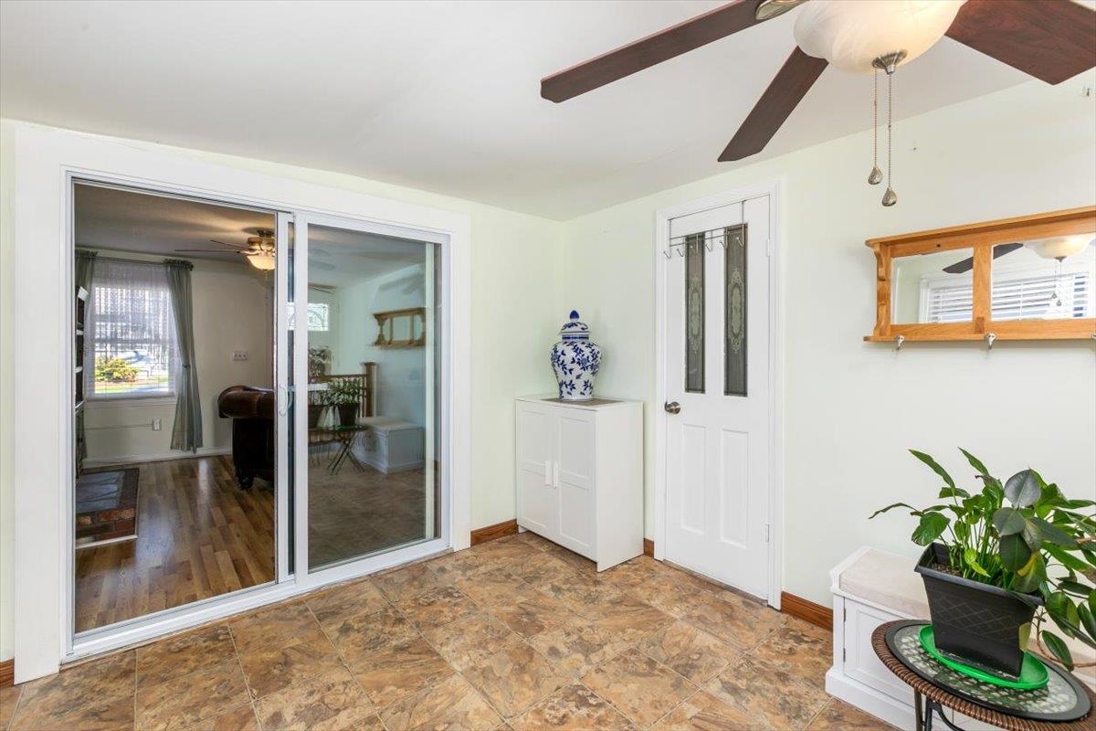 648 Mast Rd, Goffstown, NH 03102