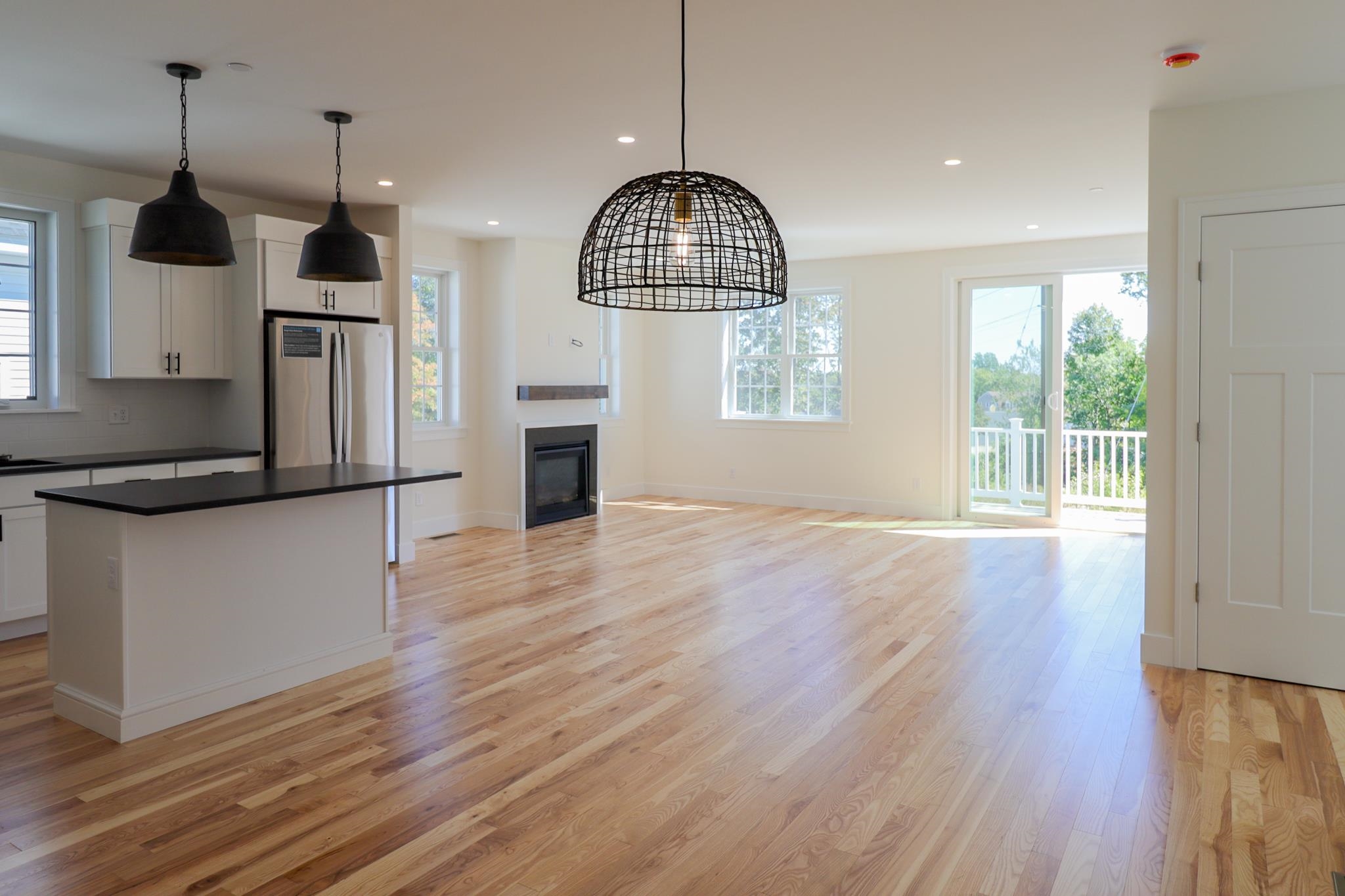 31 Eden Ln, Portsmouth, NH 03801