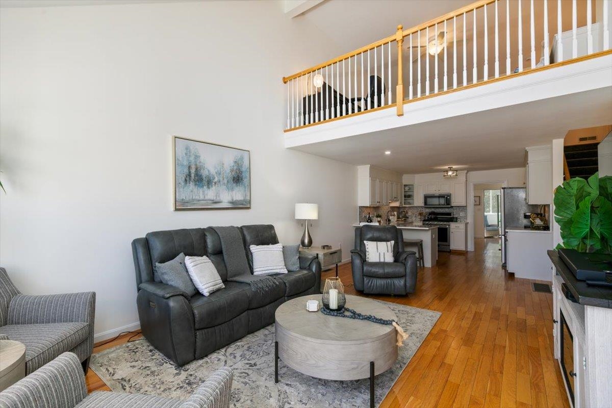 64 Brookview Rd, Windham, NH 03087