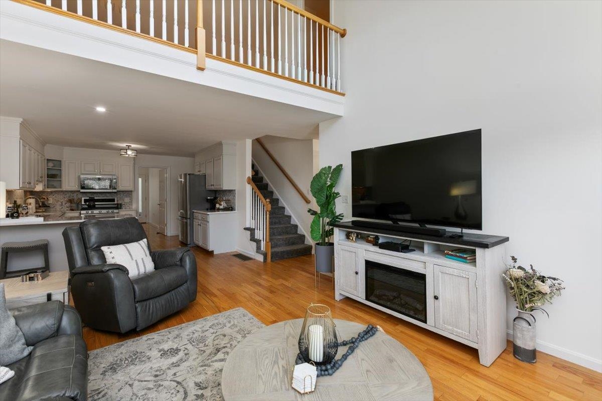 64 Brookview Rd, Windham, NH 03087