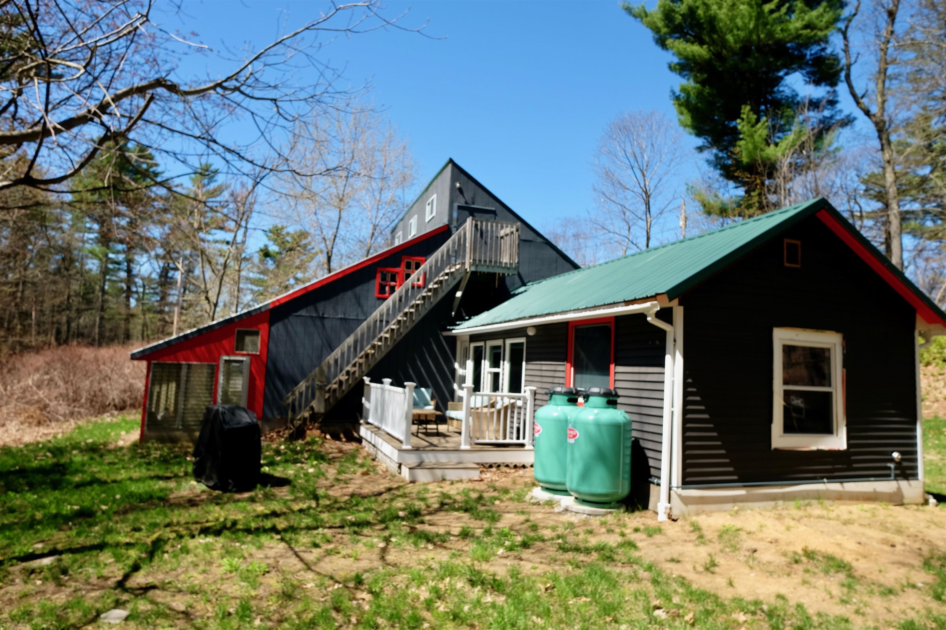 115 Garvins Falls Rd, Concord, NH 03301