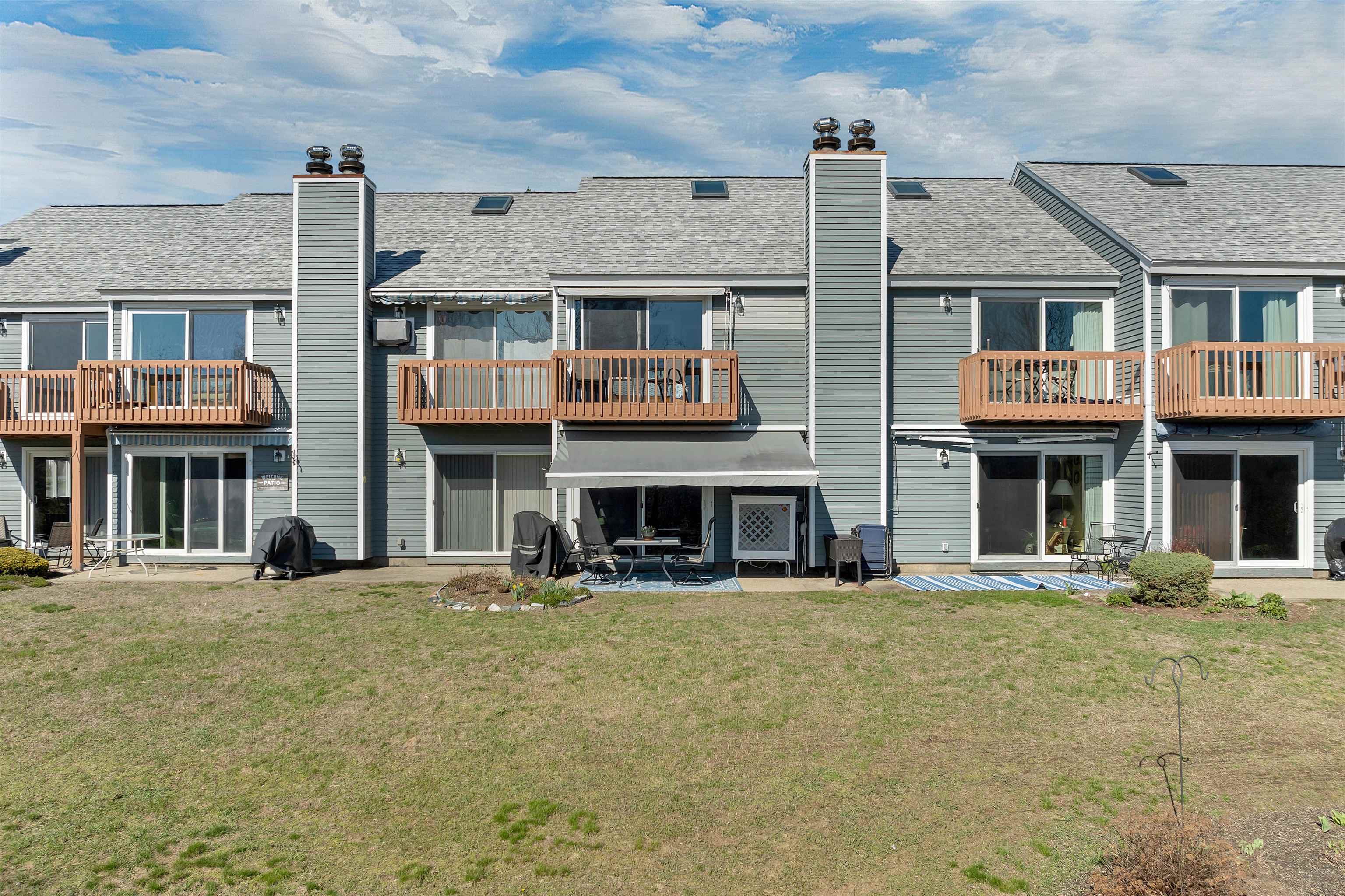 24 Circle Dr, Ashland, NH 03217