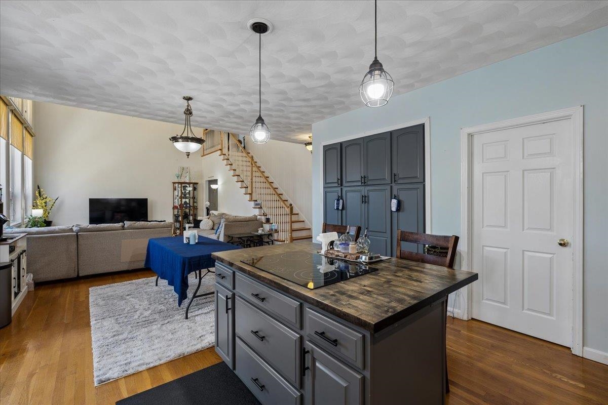 85 Odell Rd, Sandown, NH 03873