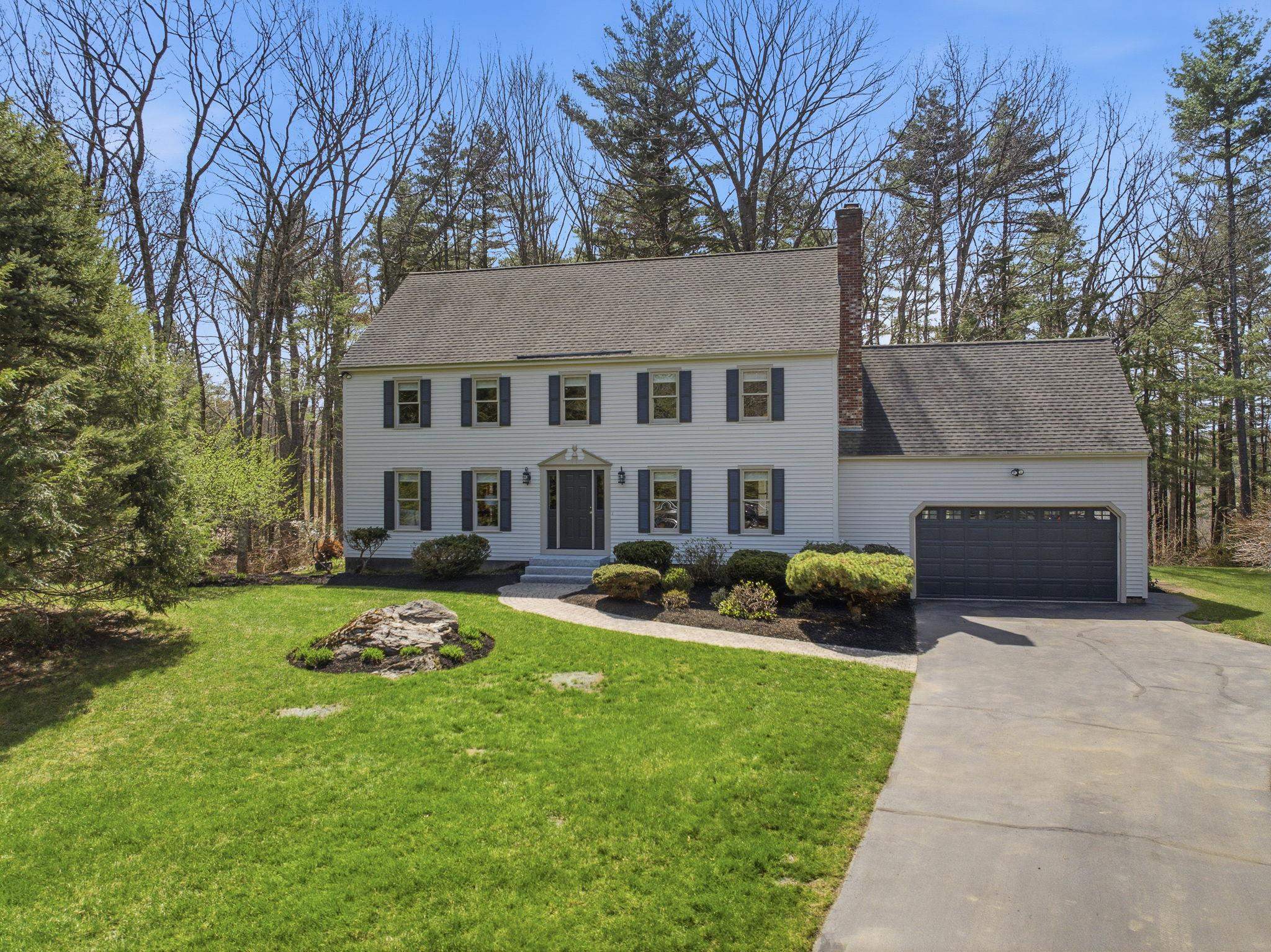 25 Buttonwood Dr, Derry, NH 03038