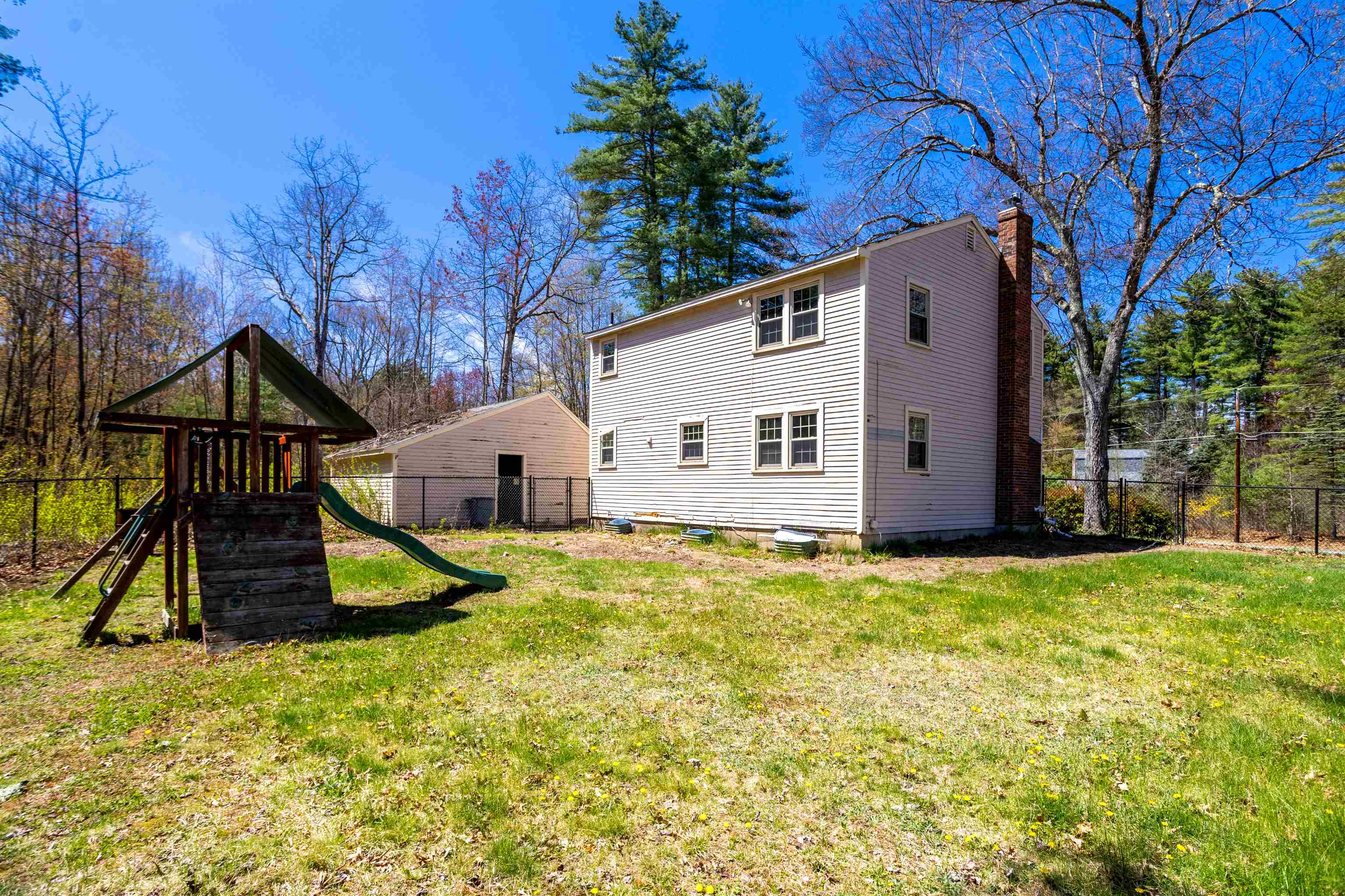 25 Cross Rd, Amherst, NH 03031