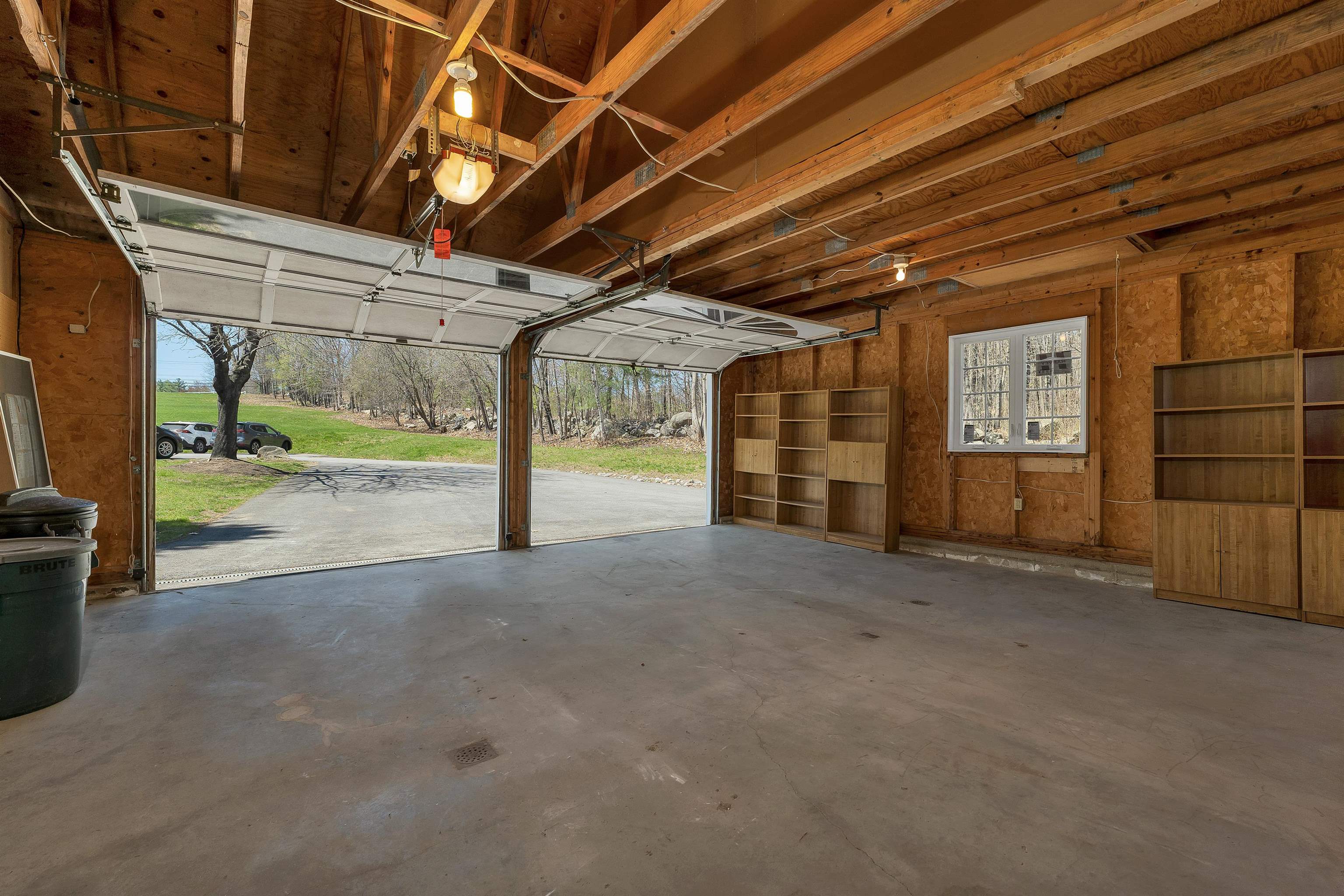 27 Harvest Ln, Laconia, NH 03246