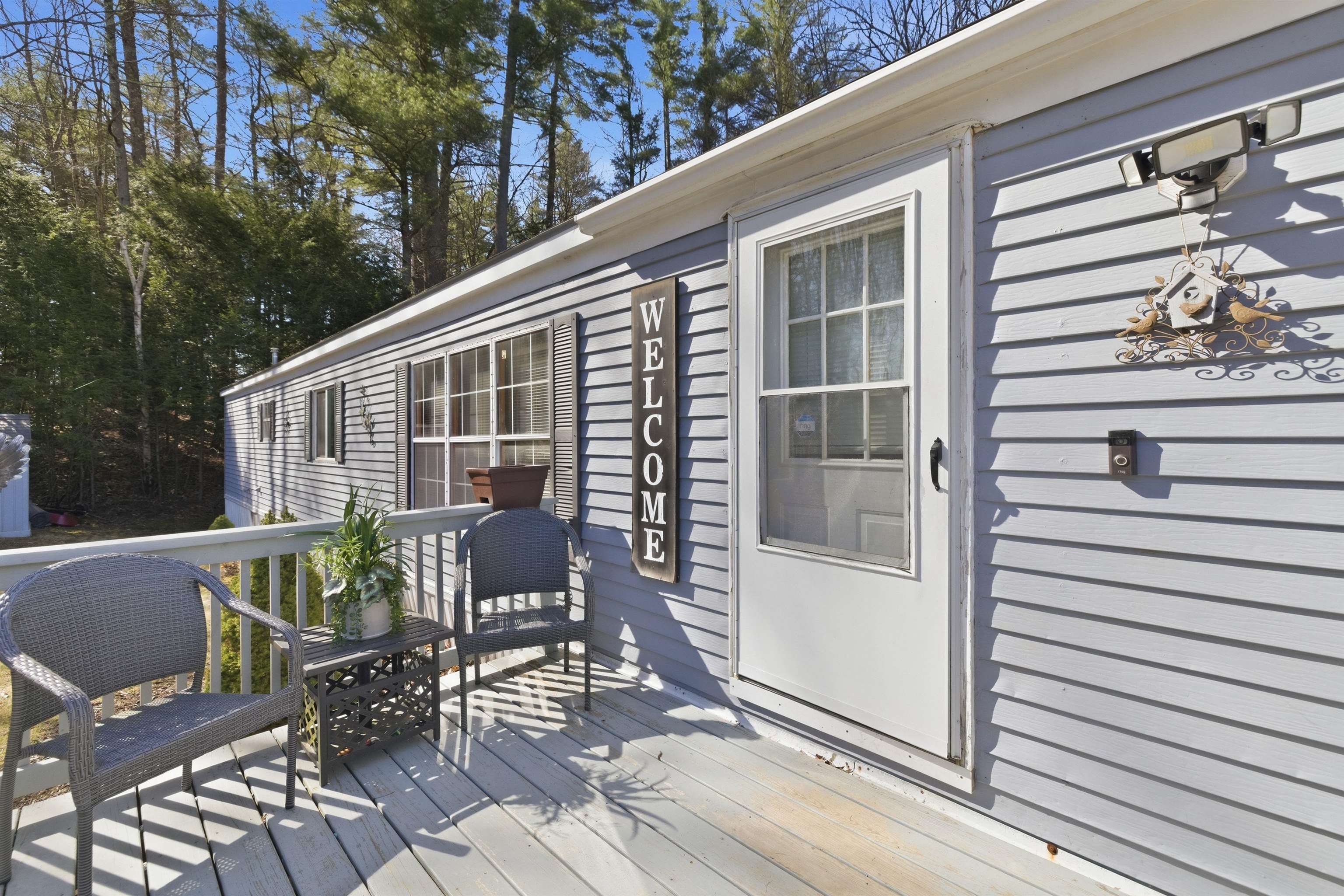 22 Brook Cir, Loudon, NH 03307