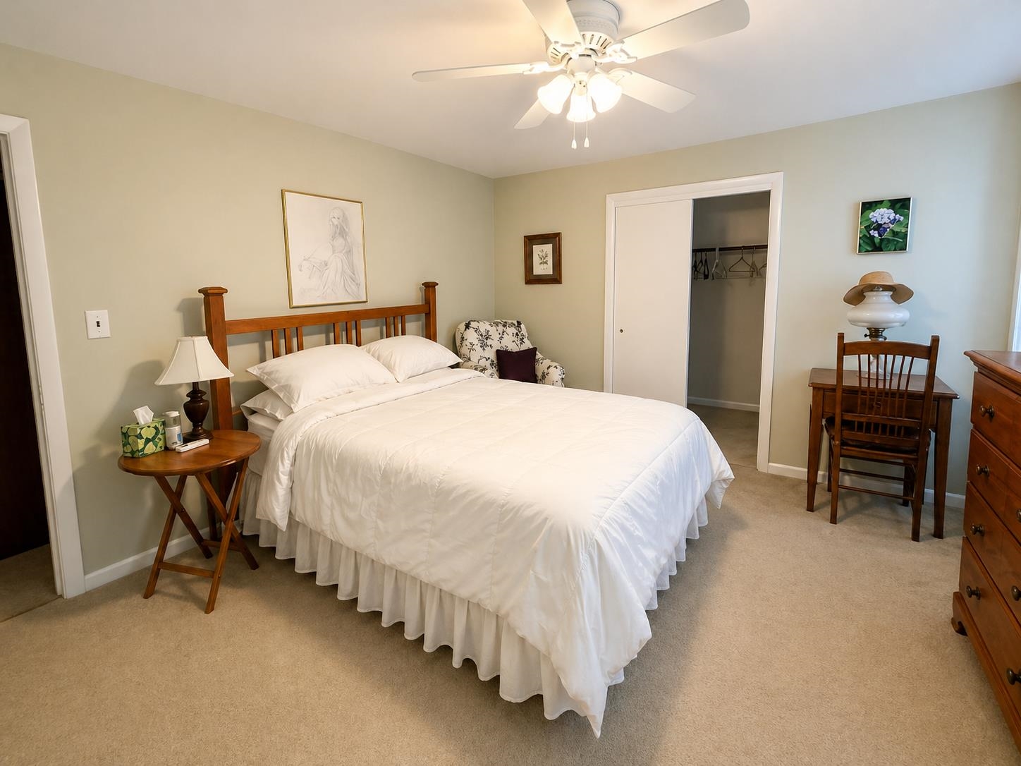 9 Mcfarland St, Gorham, NH 03581