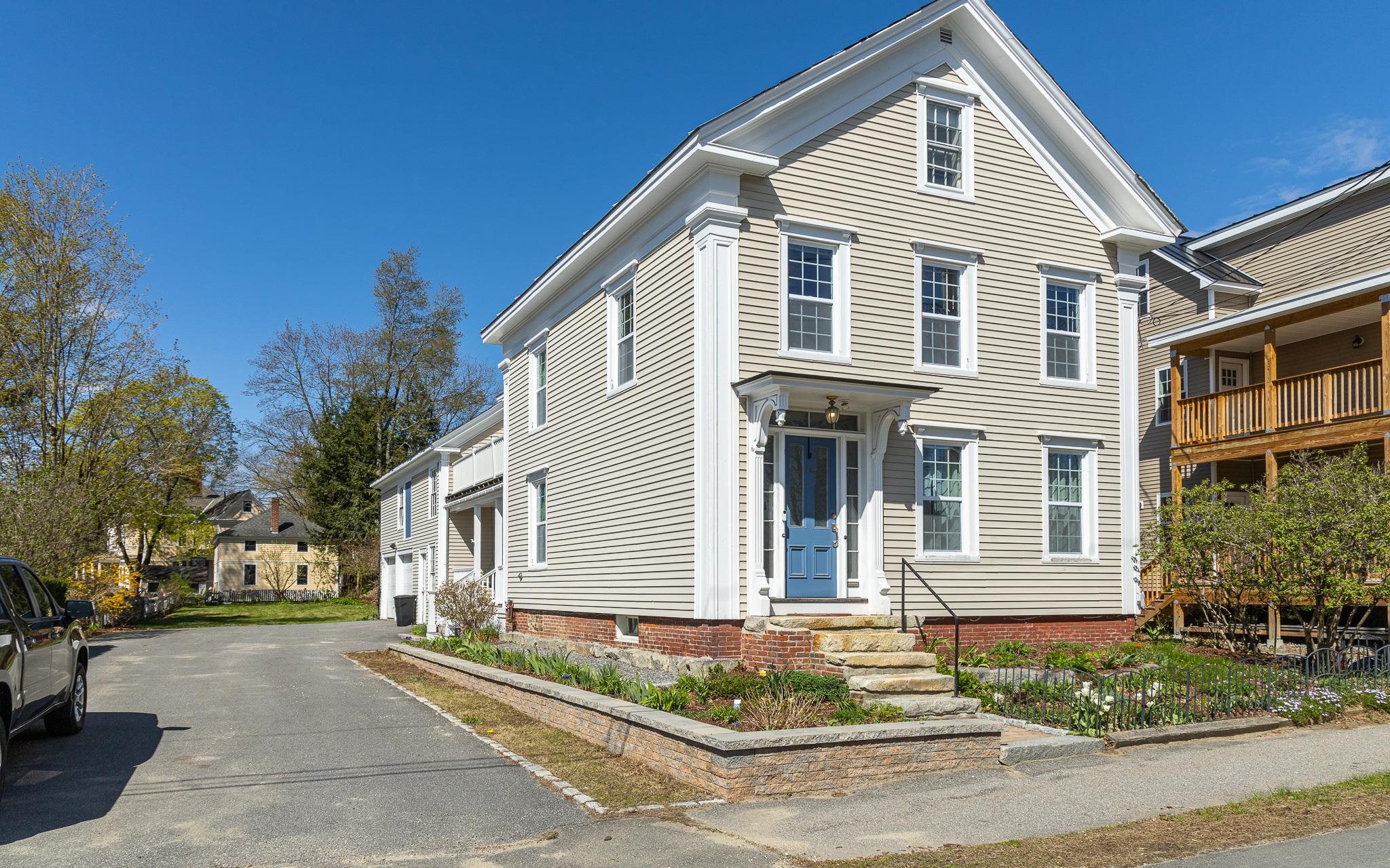 84 Elm St, Keene, NH 03431