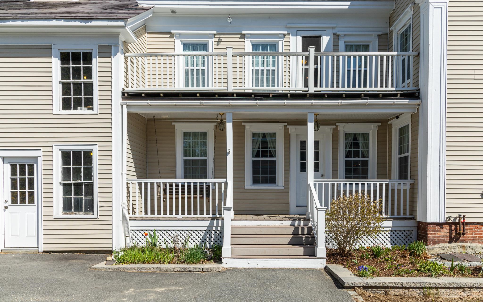 84 Elm St, Keene, NH 03431