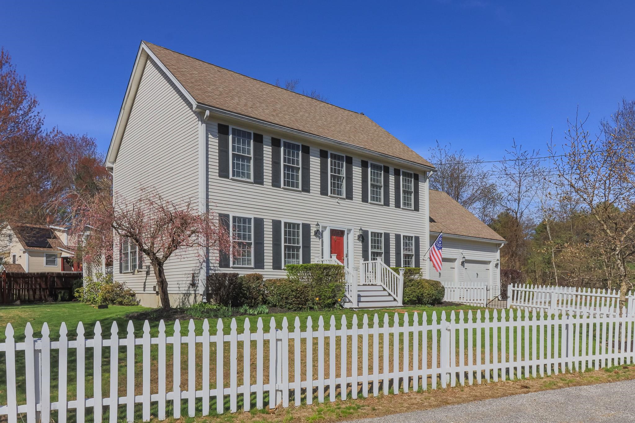 59 Cemetery St, Concord, NH 03301