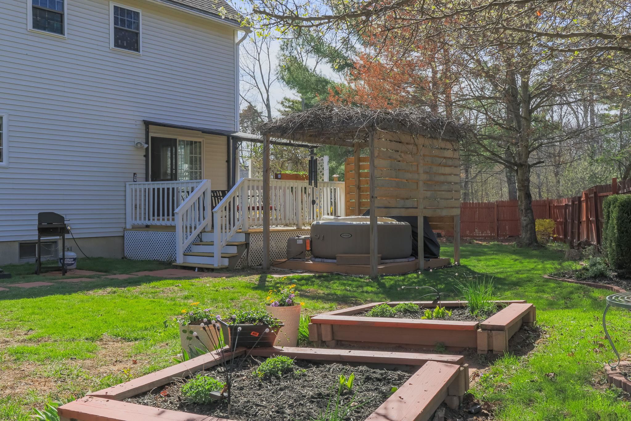 59 Cemetery St, Concord, NH 03301