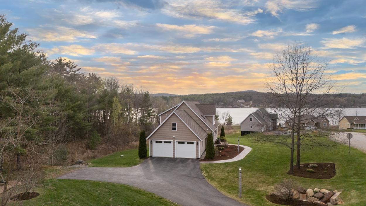 23 Sun Lake Dr, Belmont, NH 03220