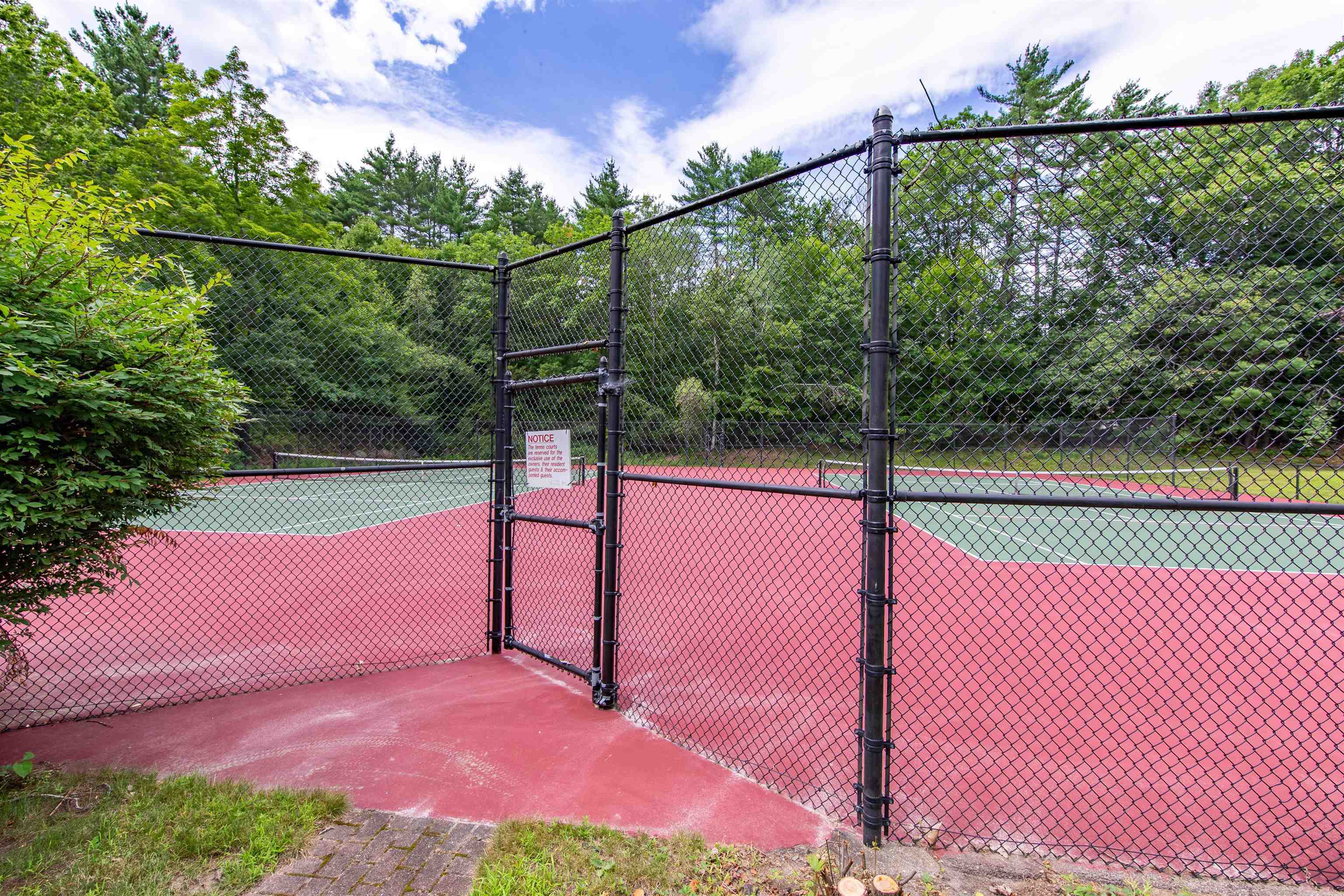 208 Benjamin Wentworth Dr, Tamworth, NH 03817