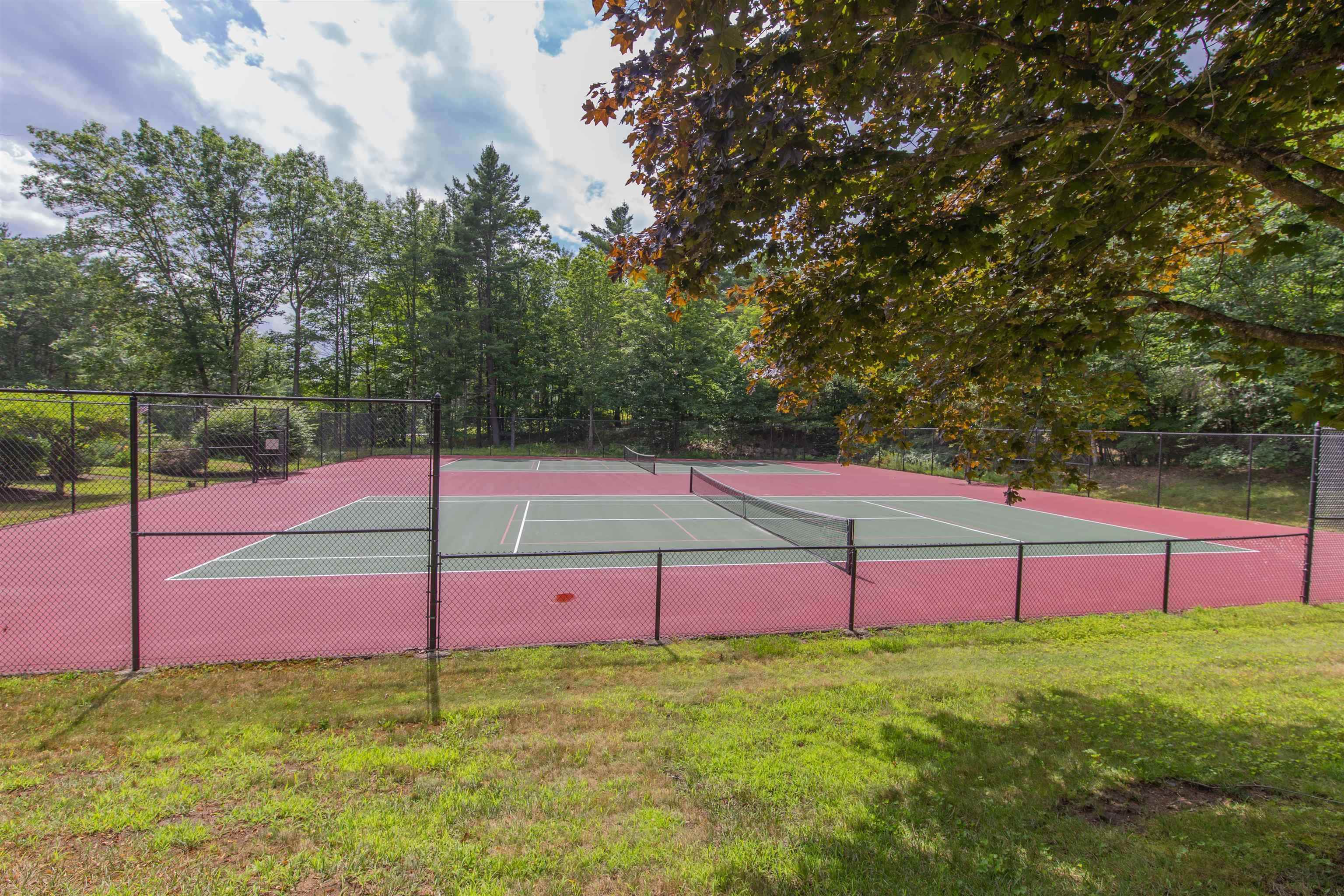 208 Benjamin Wentworth Dr, Tamworth, NH 03817