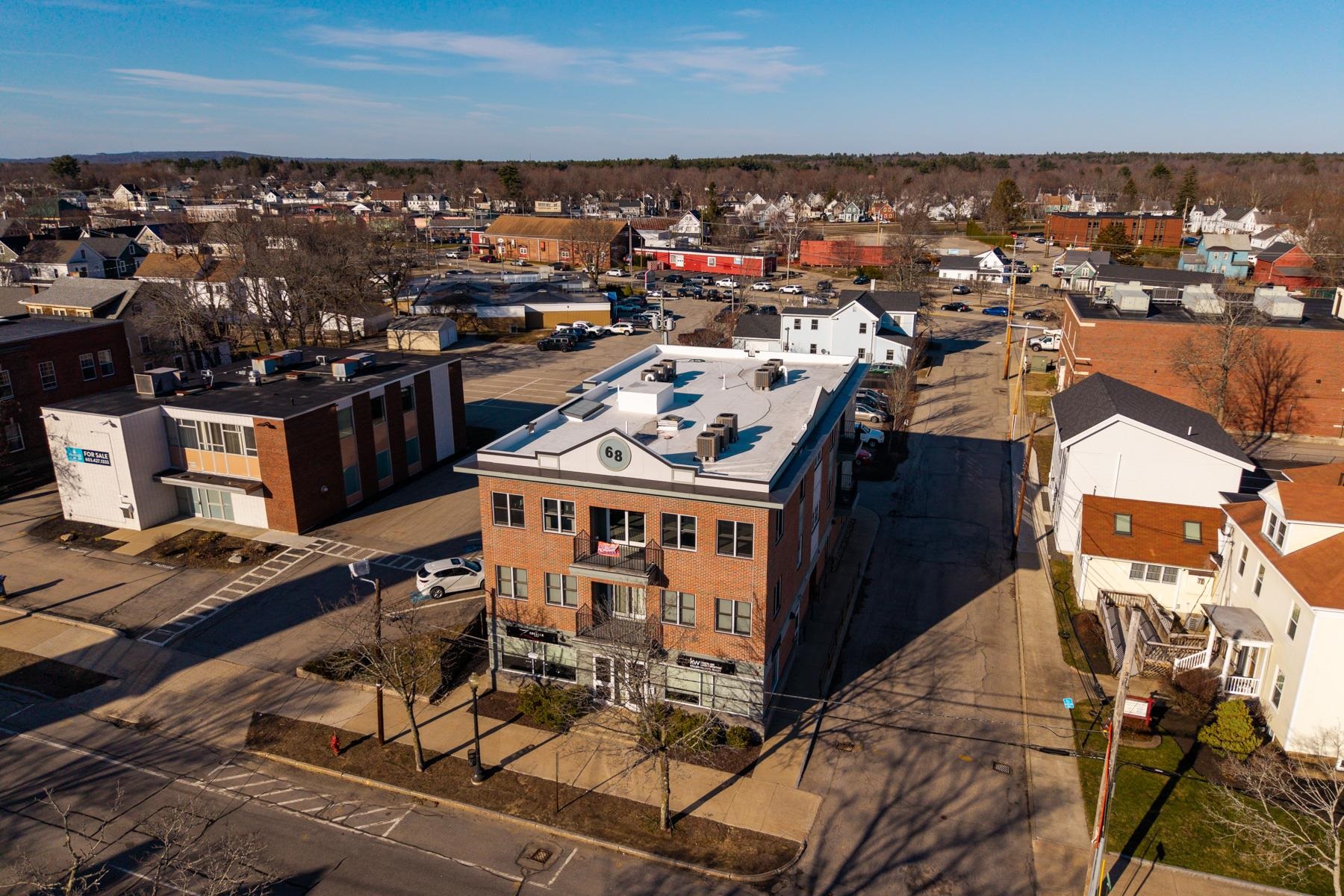 68 South Main St, Rochester, NH 03867