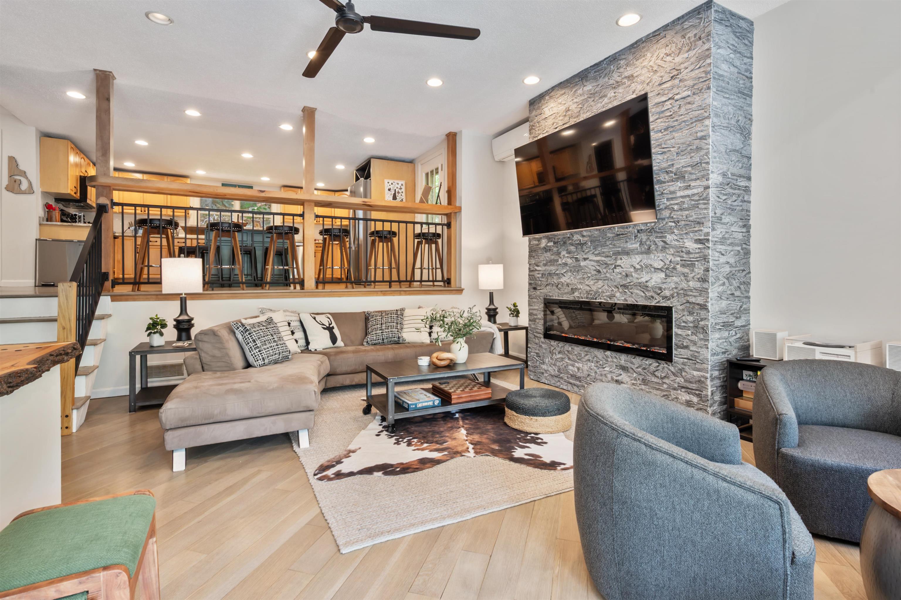 56 Old Hubbard Rd, Meredith, NH 03253