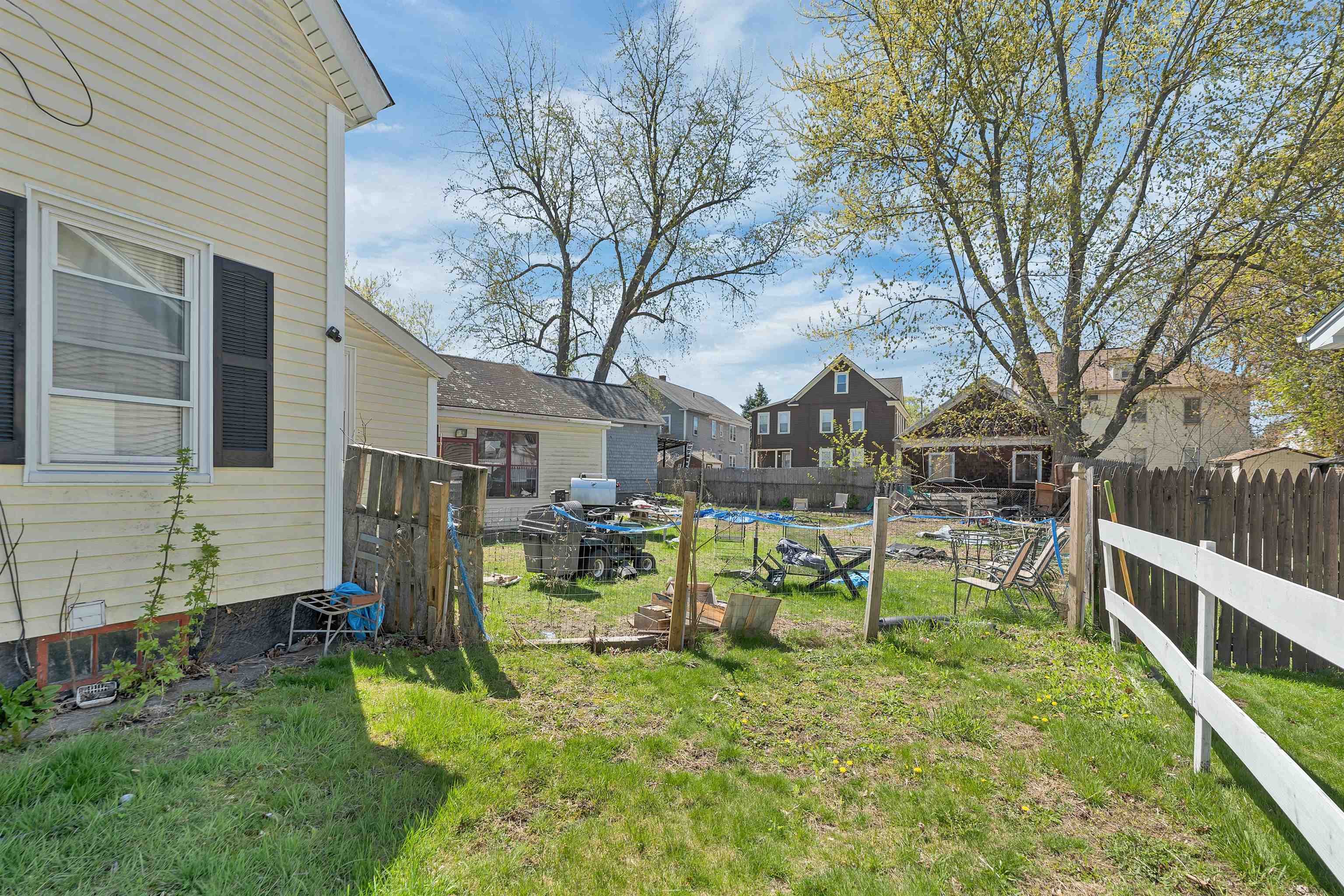 1B Balcom St, Nashua, NH 03060