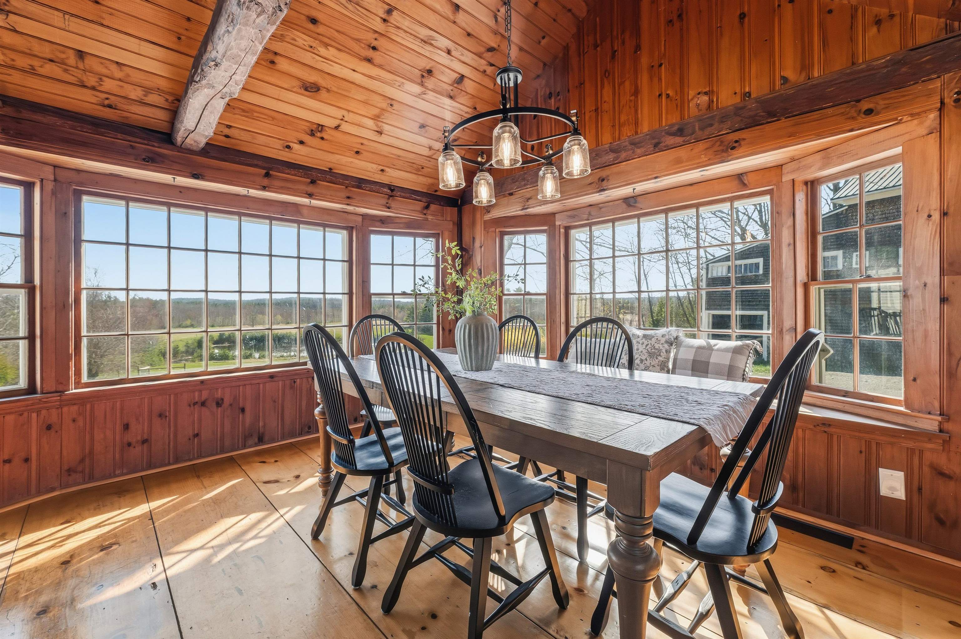 255 John Tasker Rd, Barnstead, NH 03218-3581