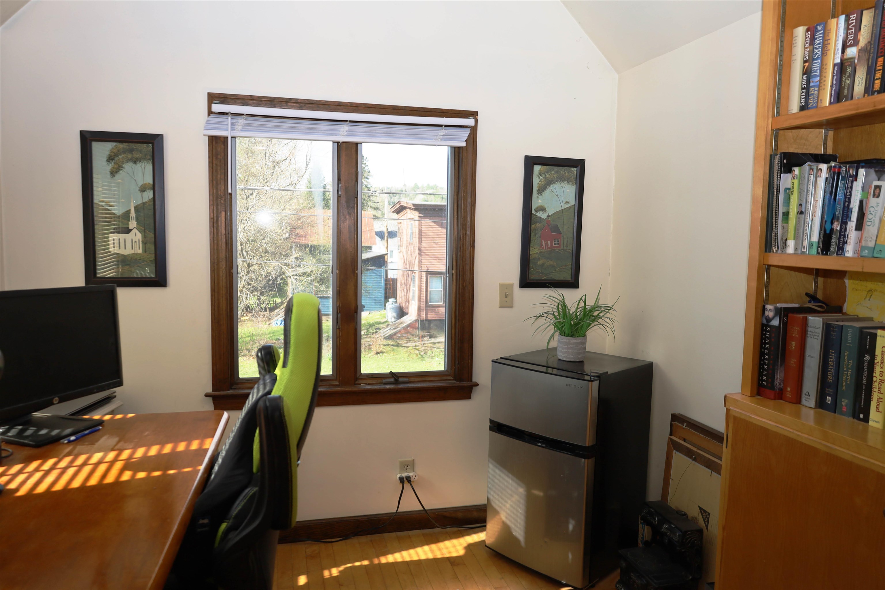 2nd floor office nook