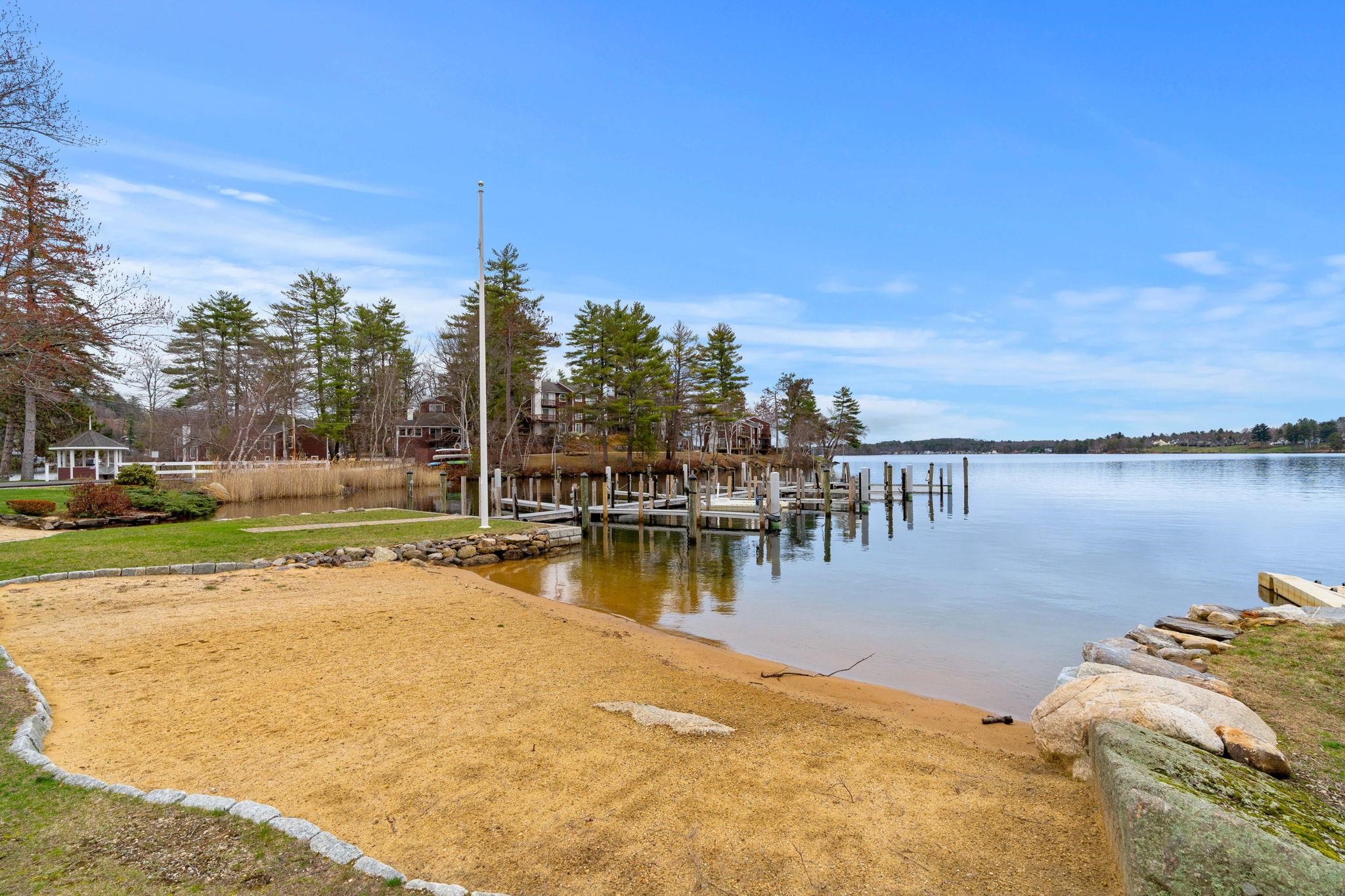 21 Island Drive Unit 10 Dr, Laconia, NH 03247