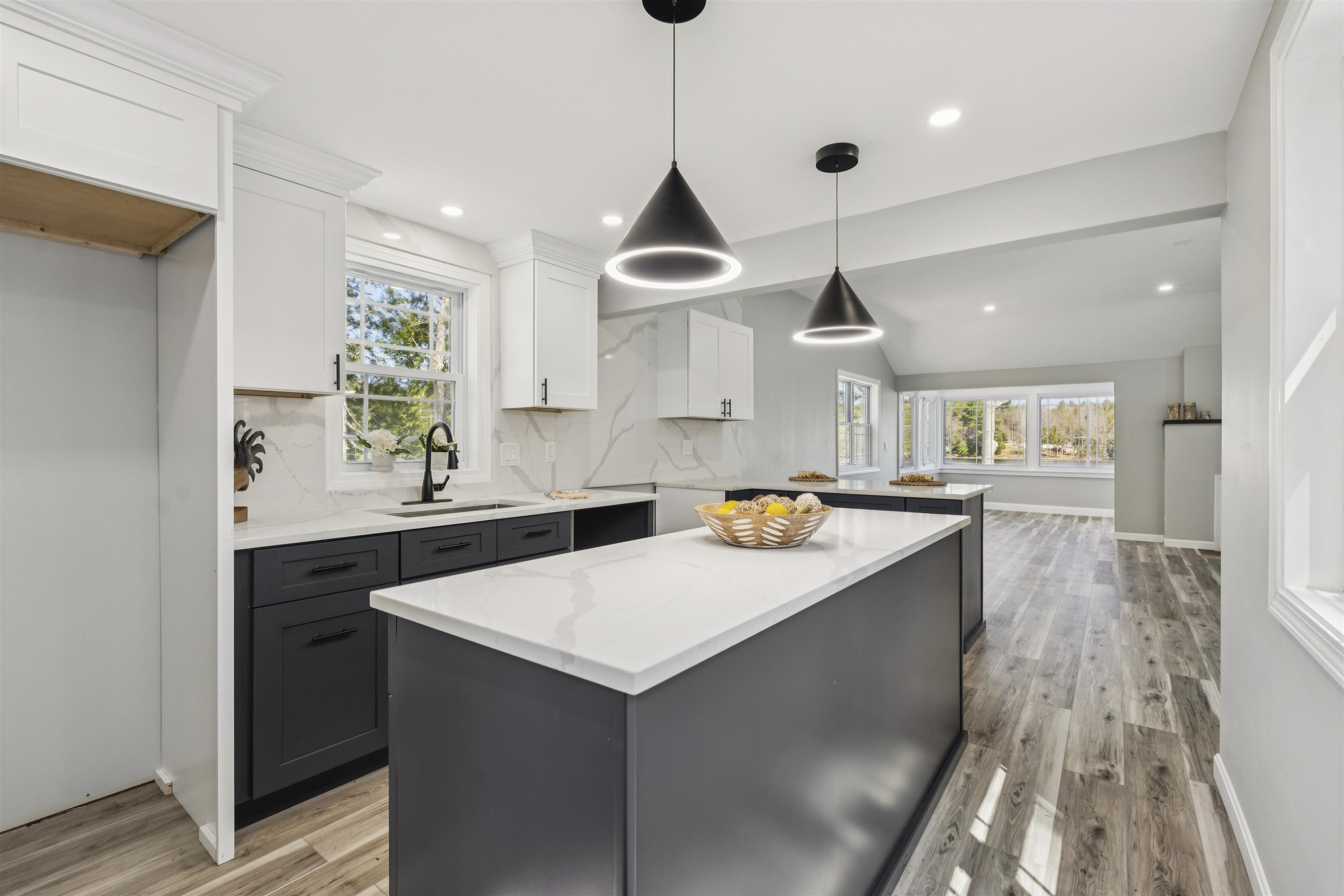 284 Village Rd, Wilmot, NH 03287