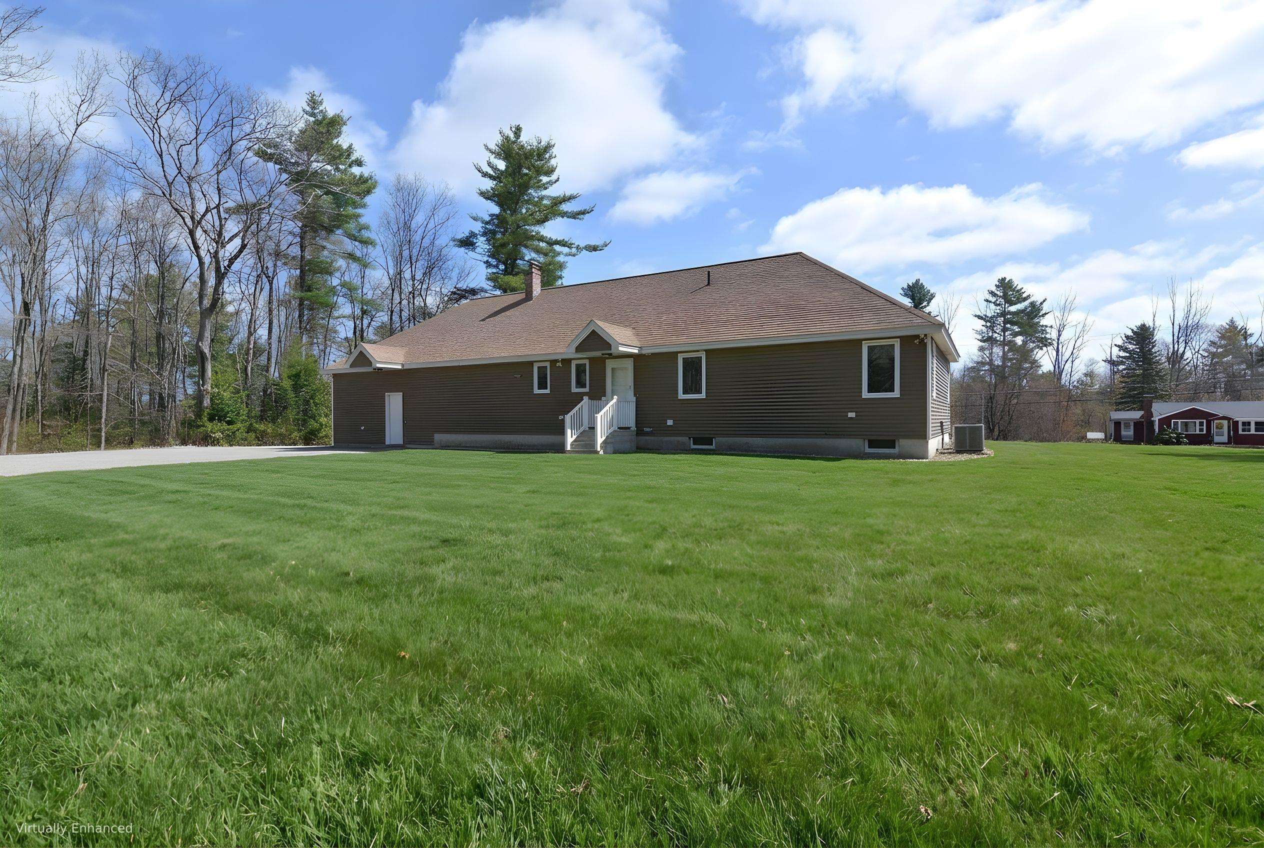 863 River Rd, Weare, NH 03281