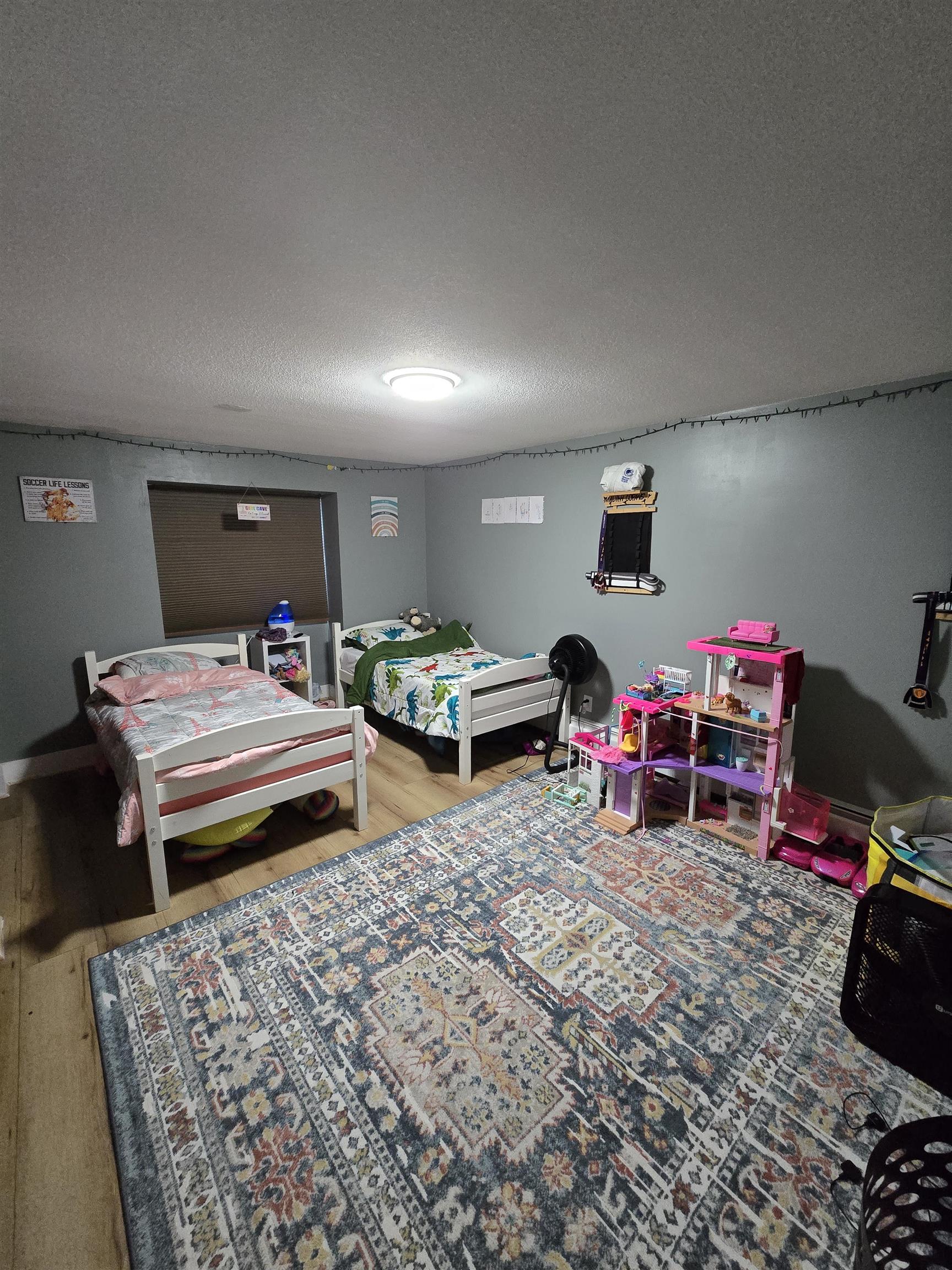 3 Pembroke Dr, Derry, NH 03038