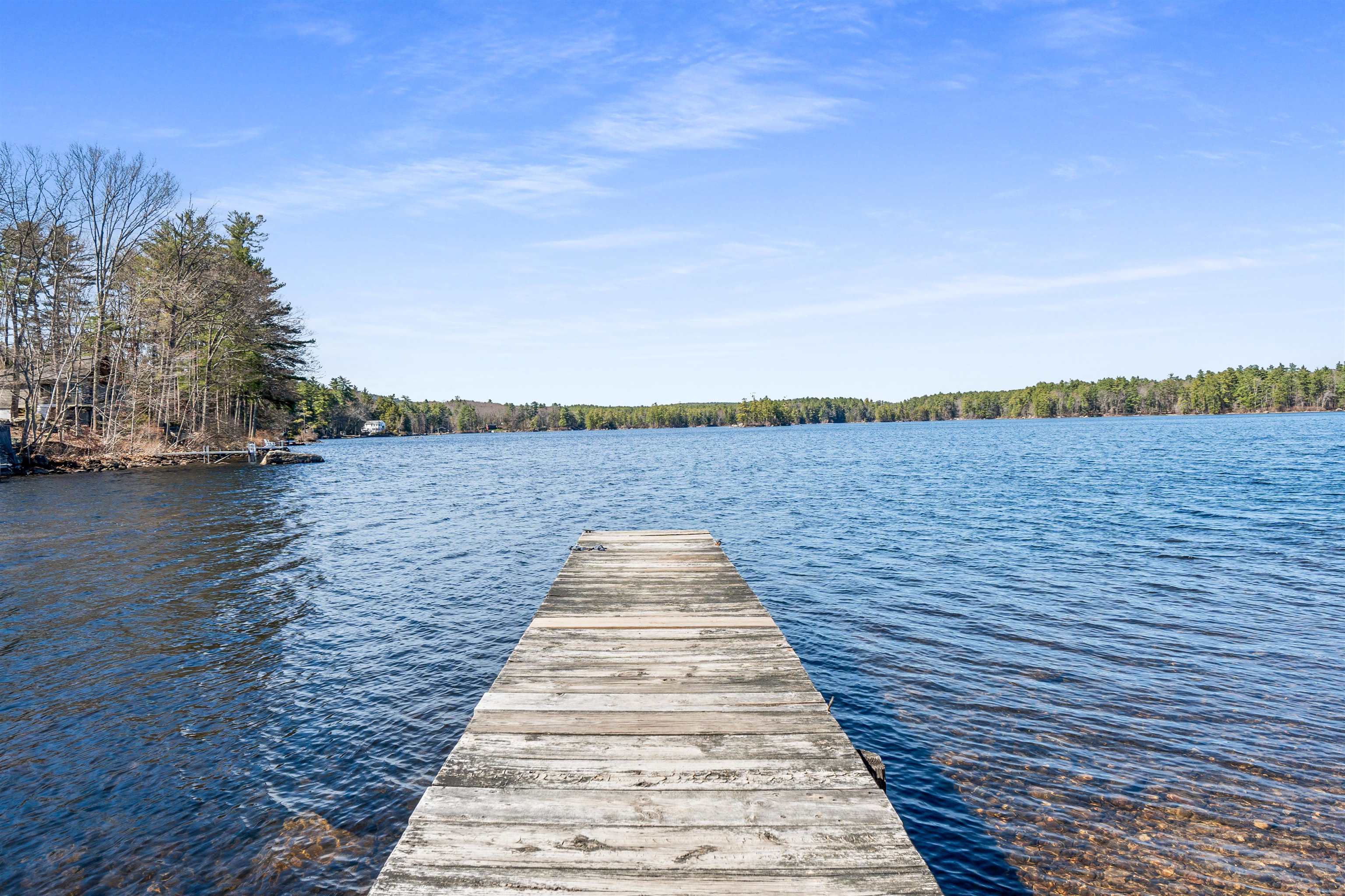 25 Mooers Rd, Nottingham, NH 03290