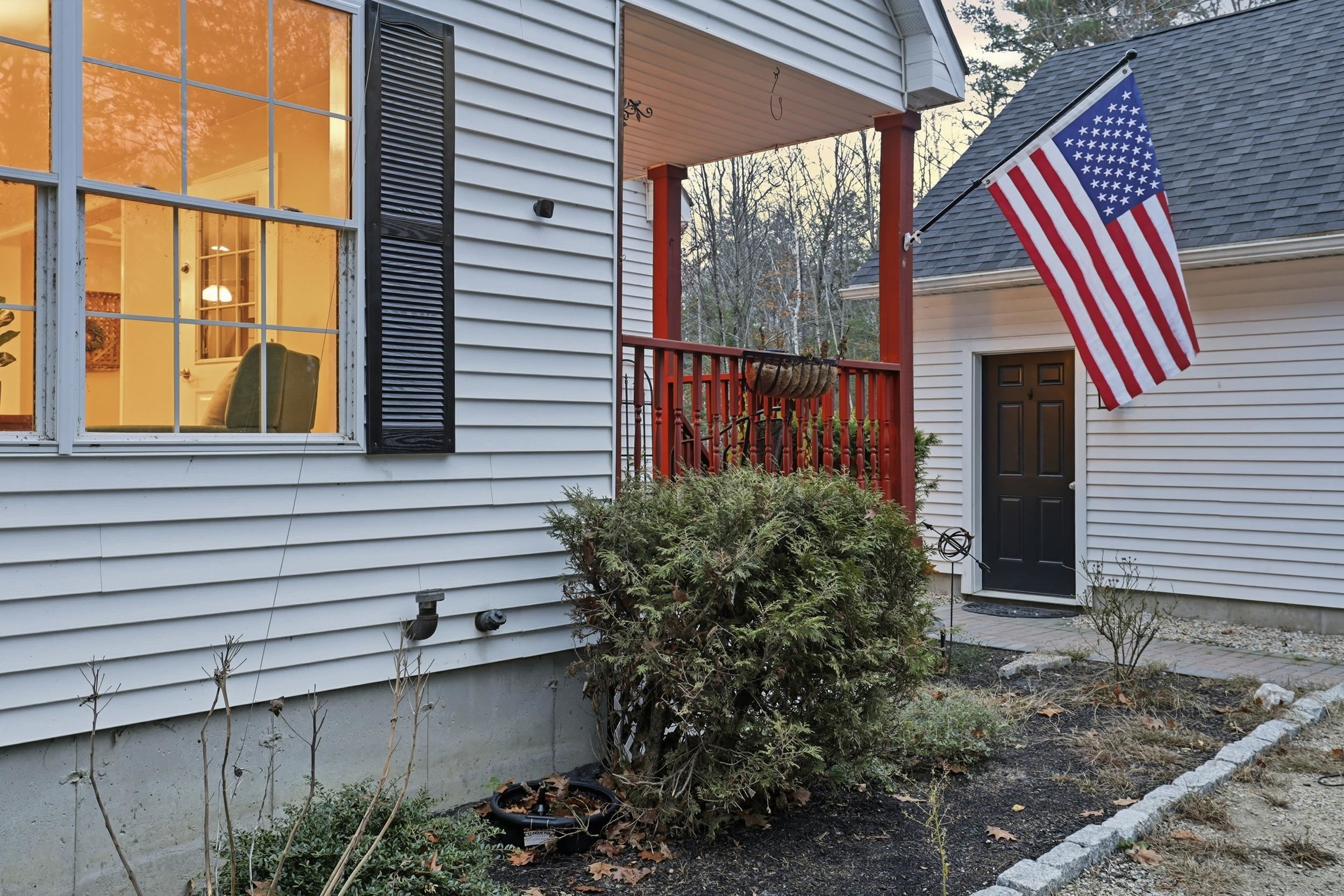 249 Cooper Hill Rd, Nottingham, NH 03290