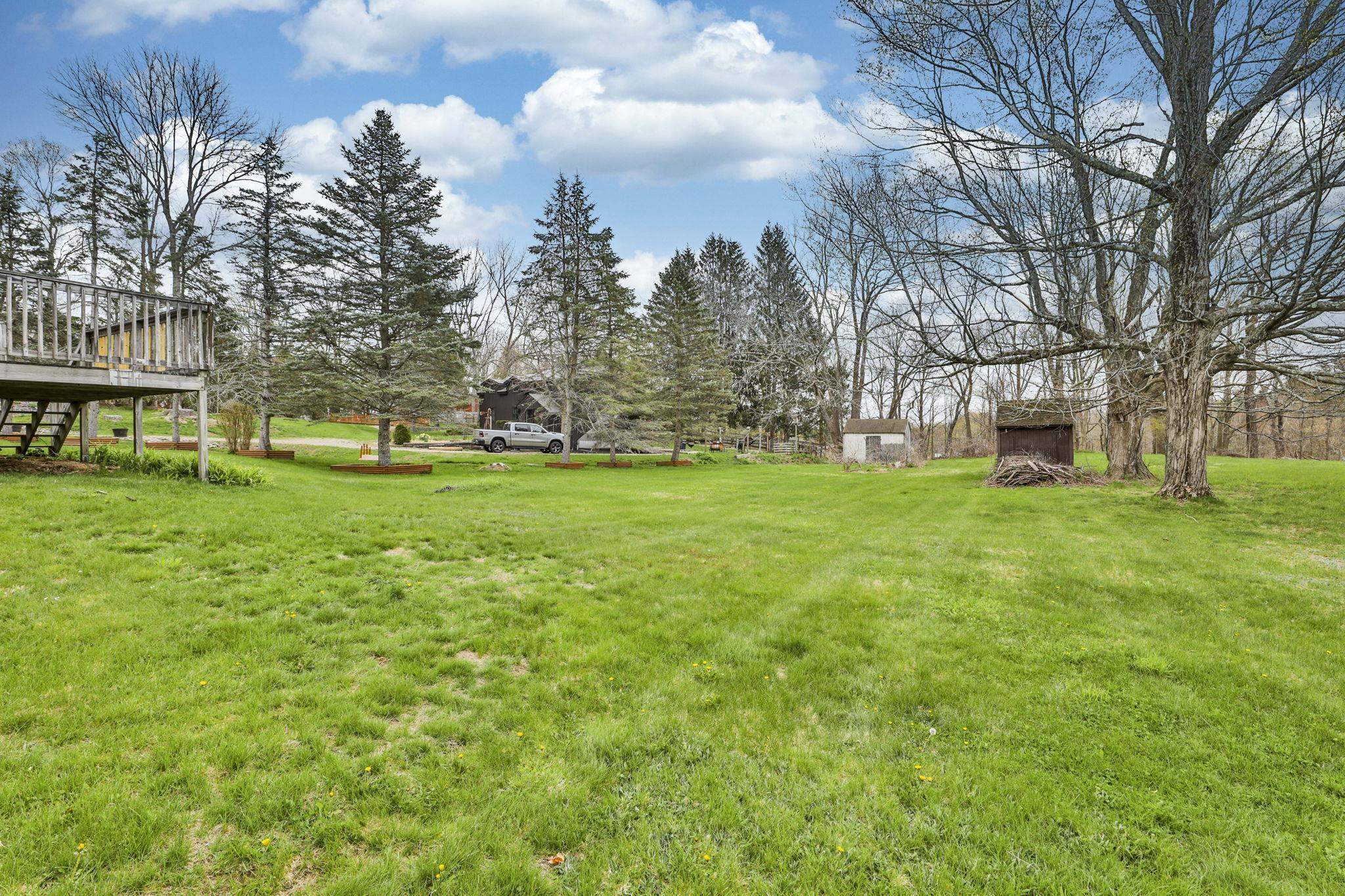 17 Derry Rd, Chester, NH 03036