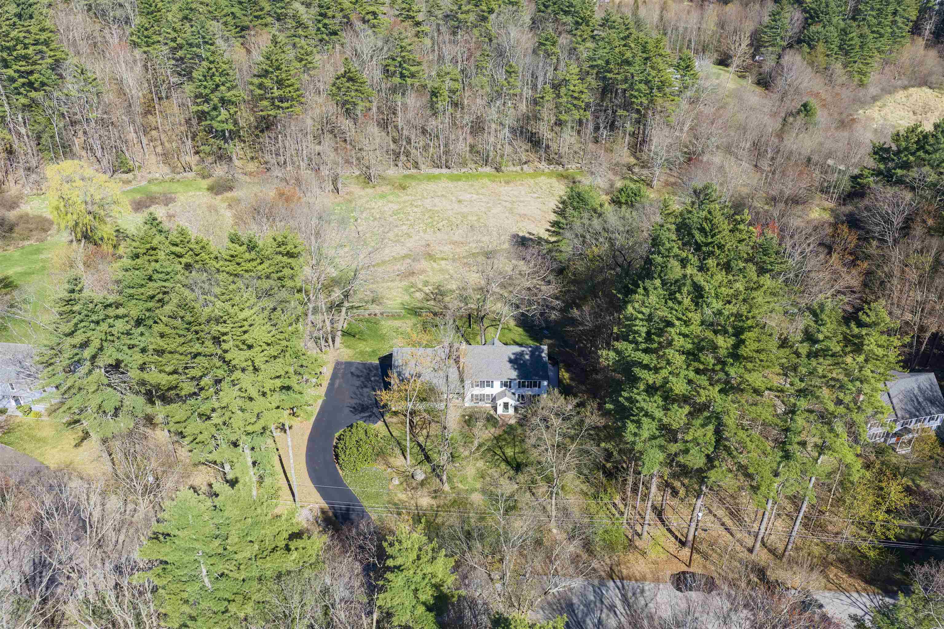 12 Candlewood Dr, Amherst, NH 03031