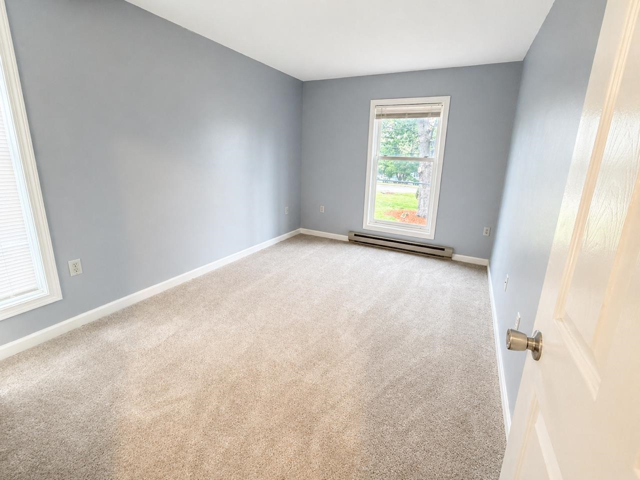 122 Eastern Ave, Manchester, NH 03104