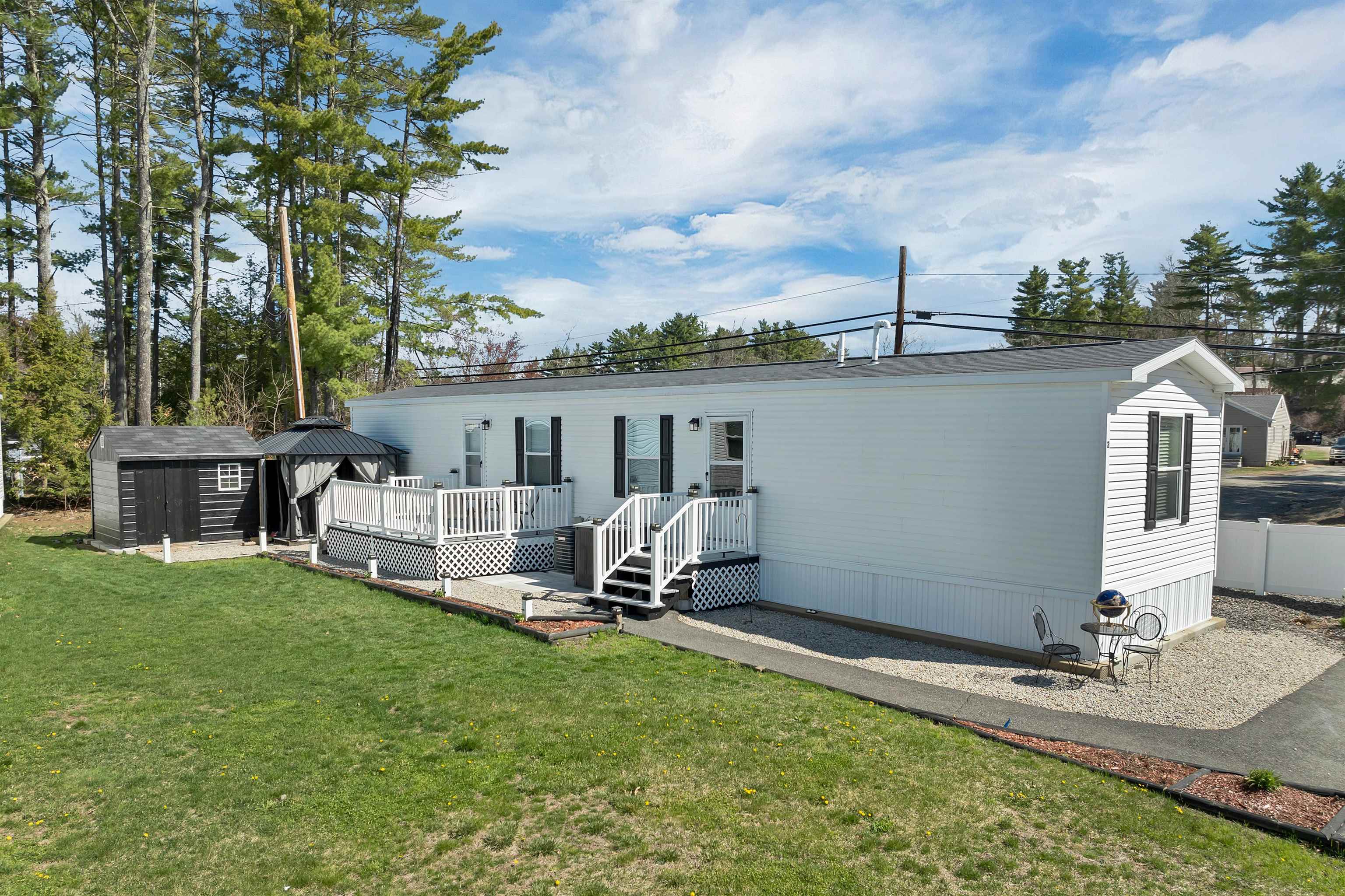 2 Atlas Pl, Derry, NH 03038