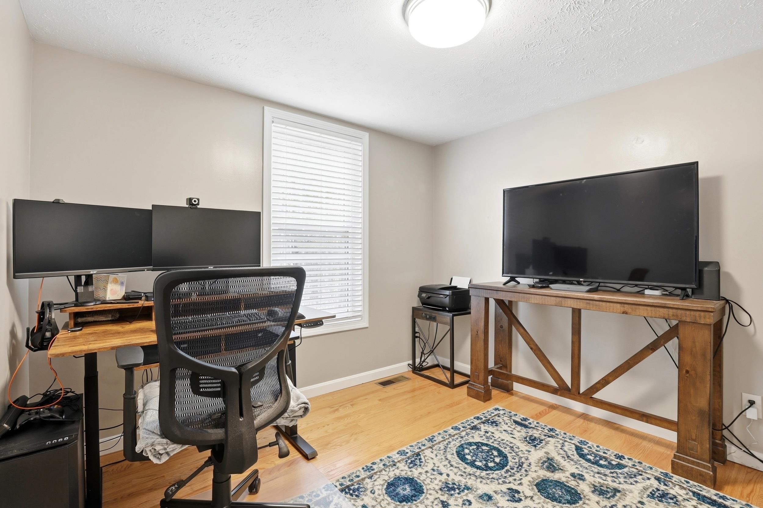 Office Space or 2nd Bedroom - 10x10