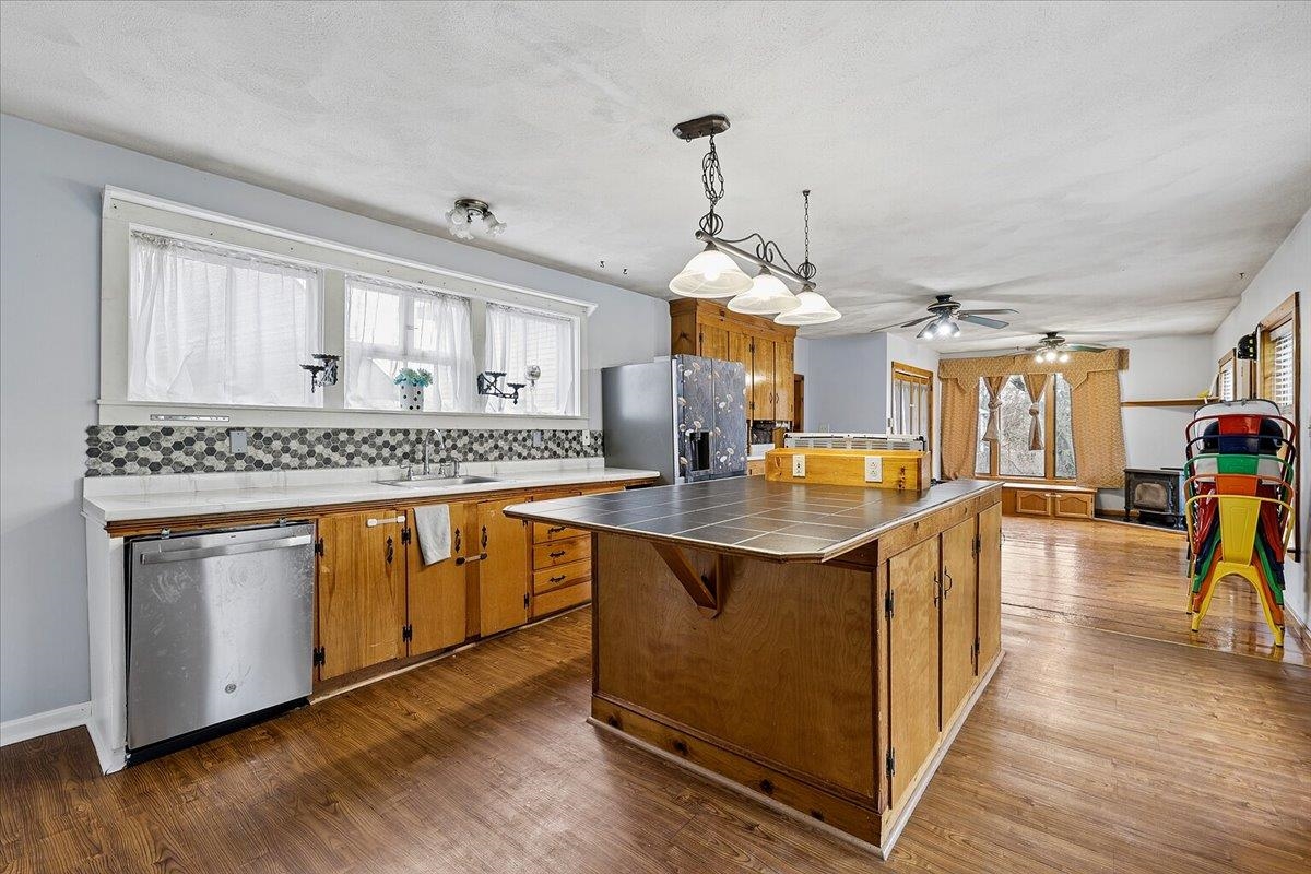 1 S Policy St, Salem, NH 03079