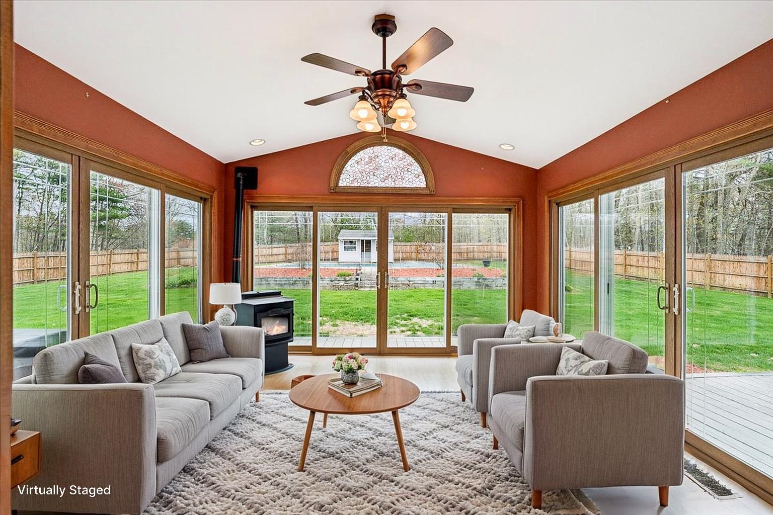 98 Musquash Rd, Hudson, NH 03051