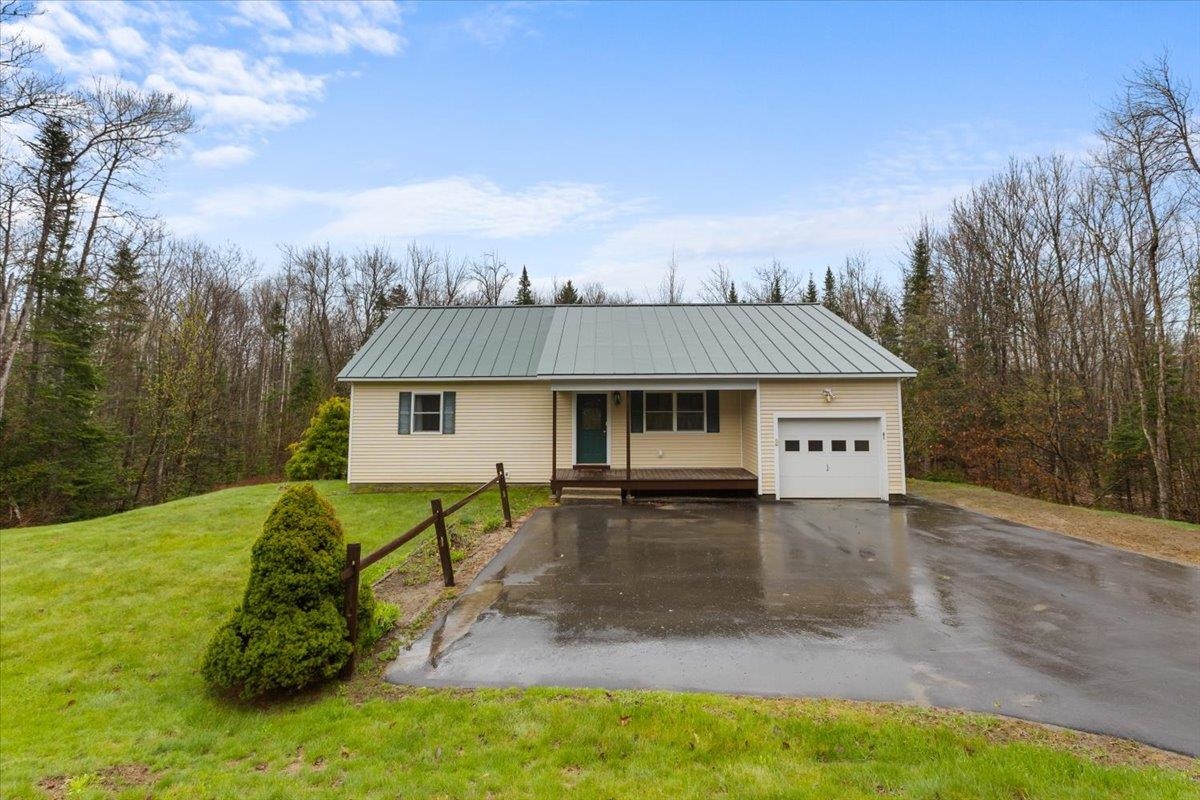 91 Oak Ridge Rd, Bethlehem, NH 03574