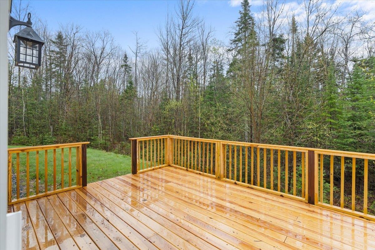 91 Oak Ridge Rd, Bethlehem, NH 03574