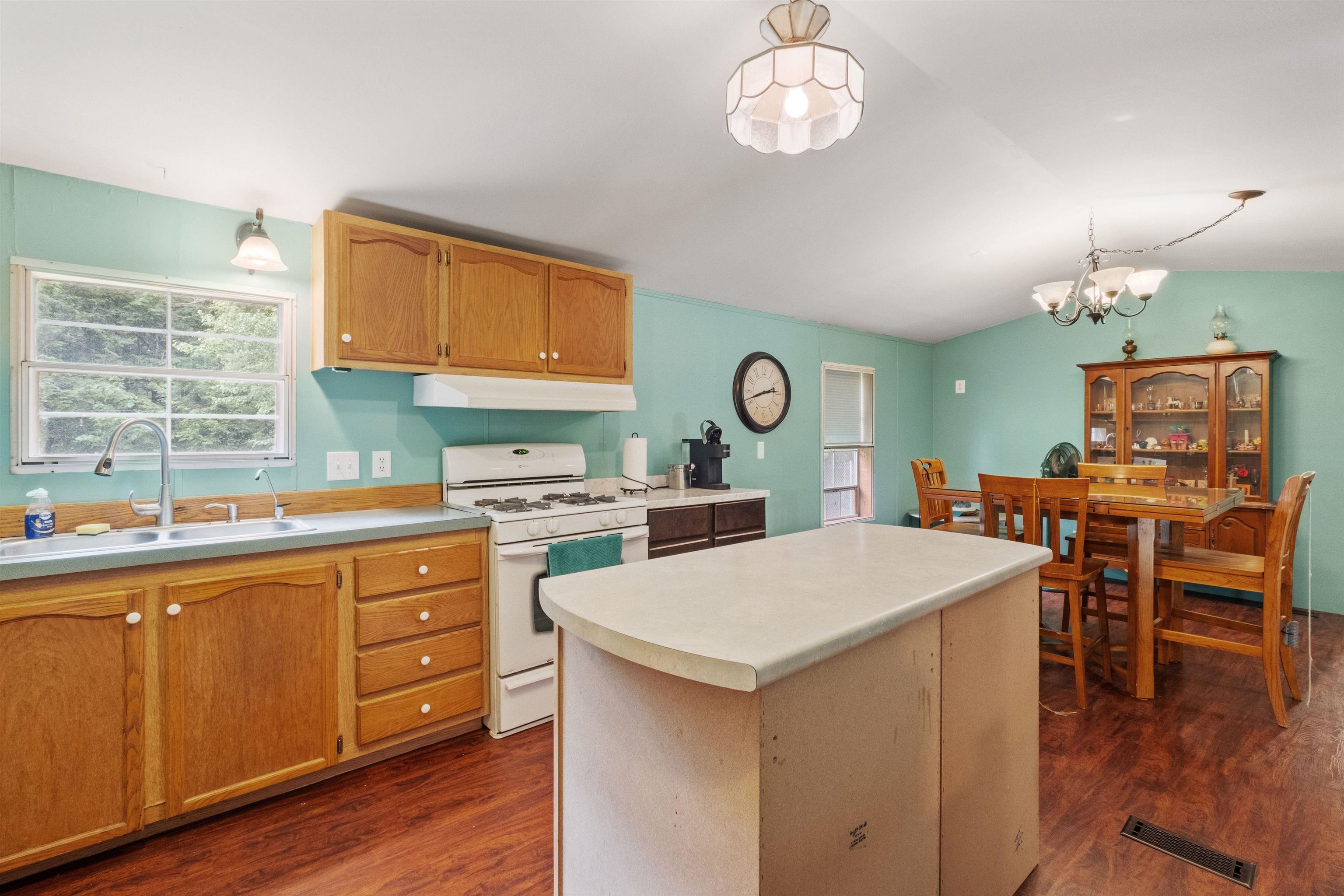 68 Gulf Rd, Greenfield, NH 03047