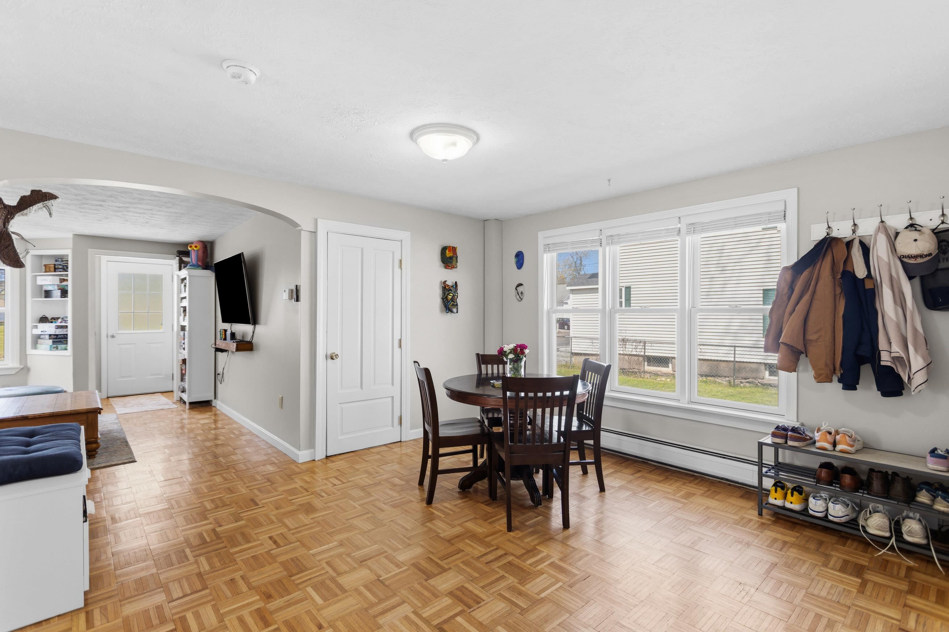 13 Clinton St, Concord, NH 03301