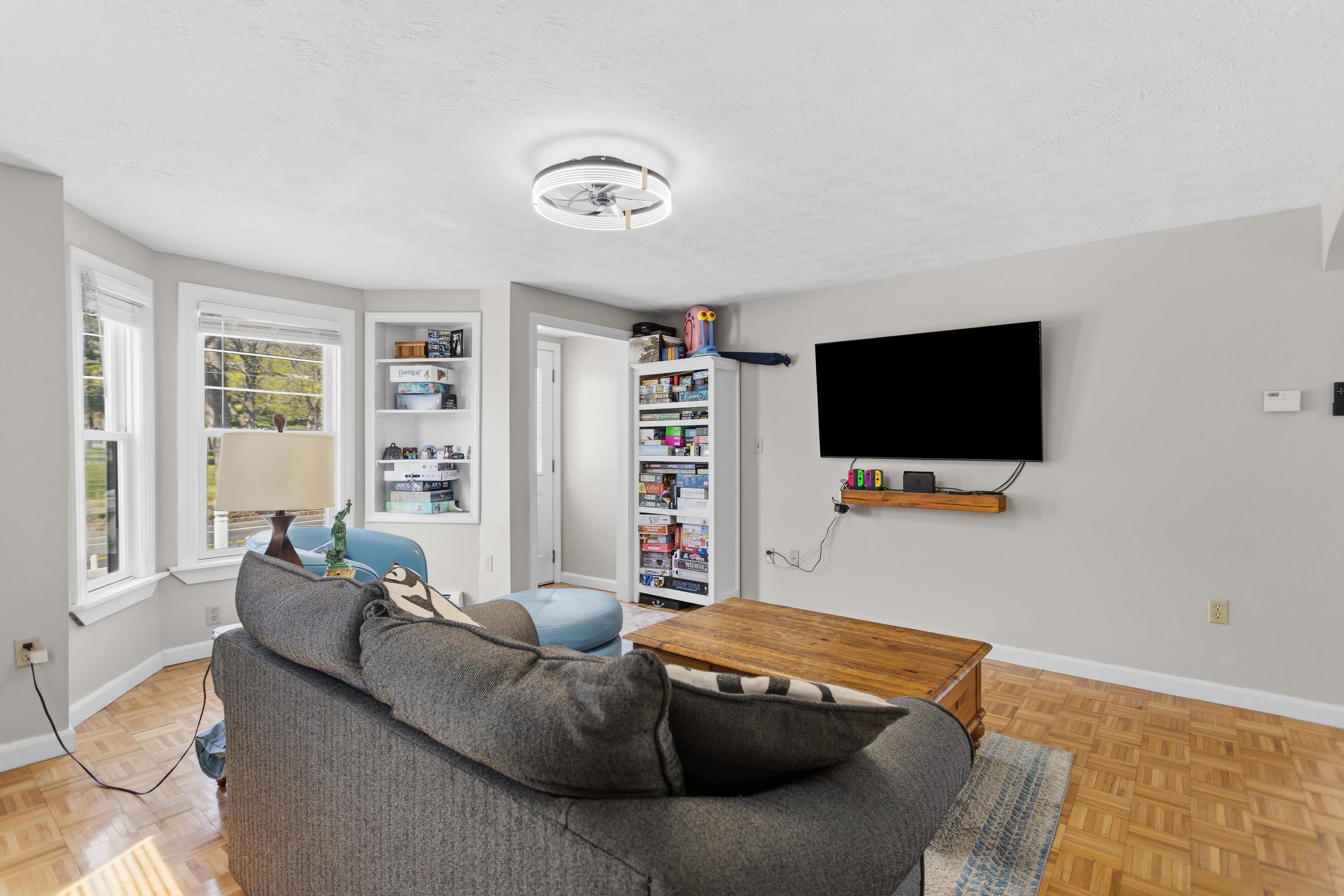 13 Clinton St, Concord, NH 03301