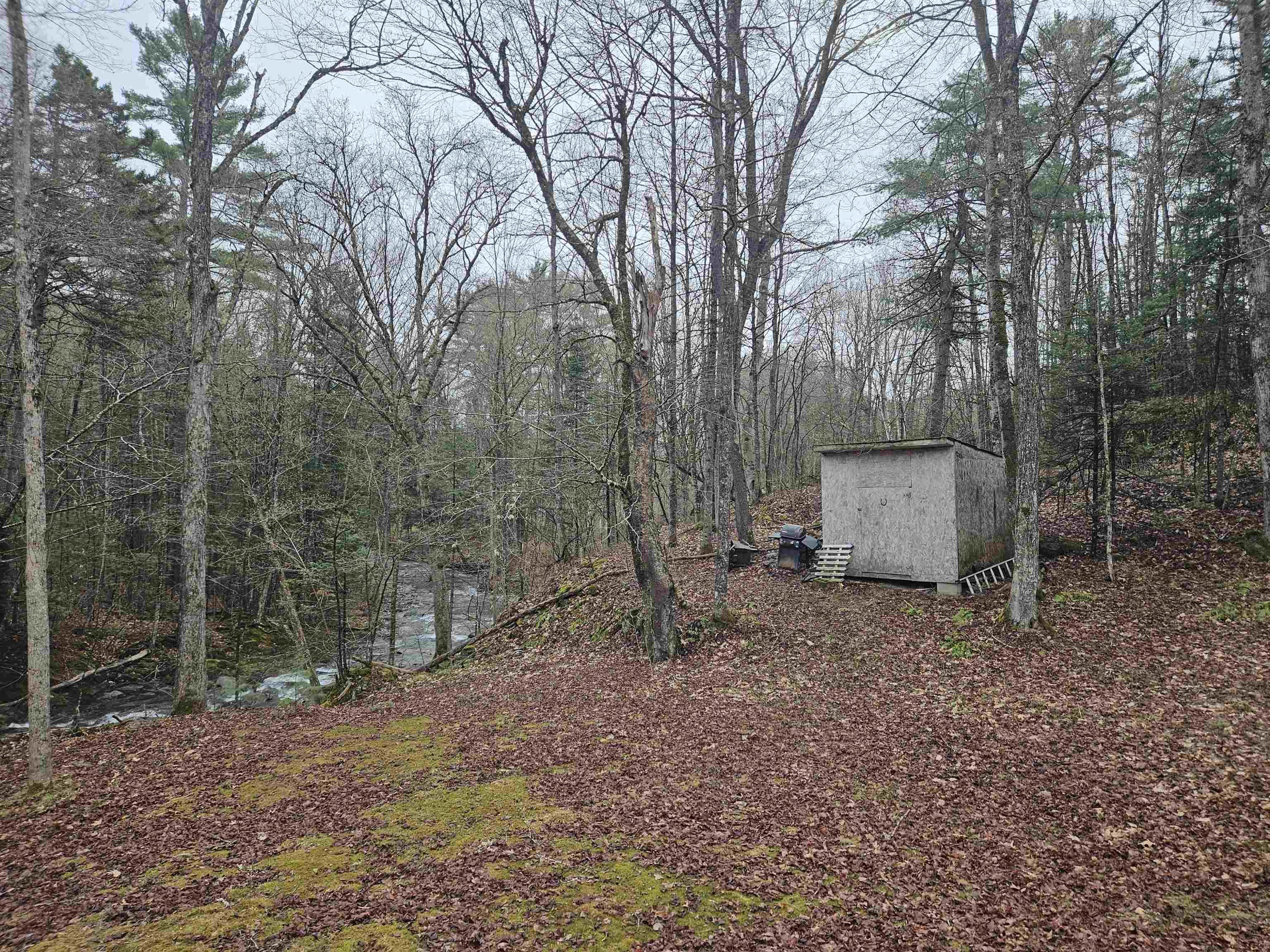 413 Pettyboro Rd, Lyman, NH 03585